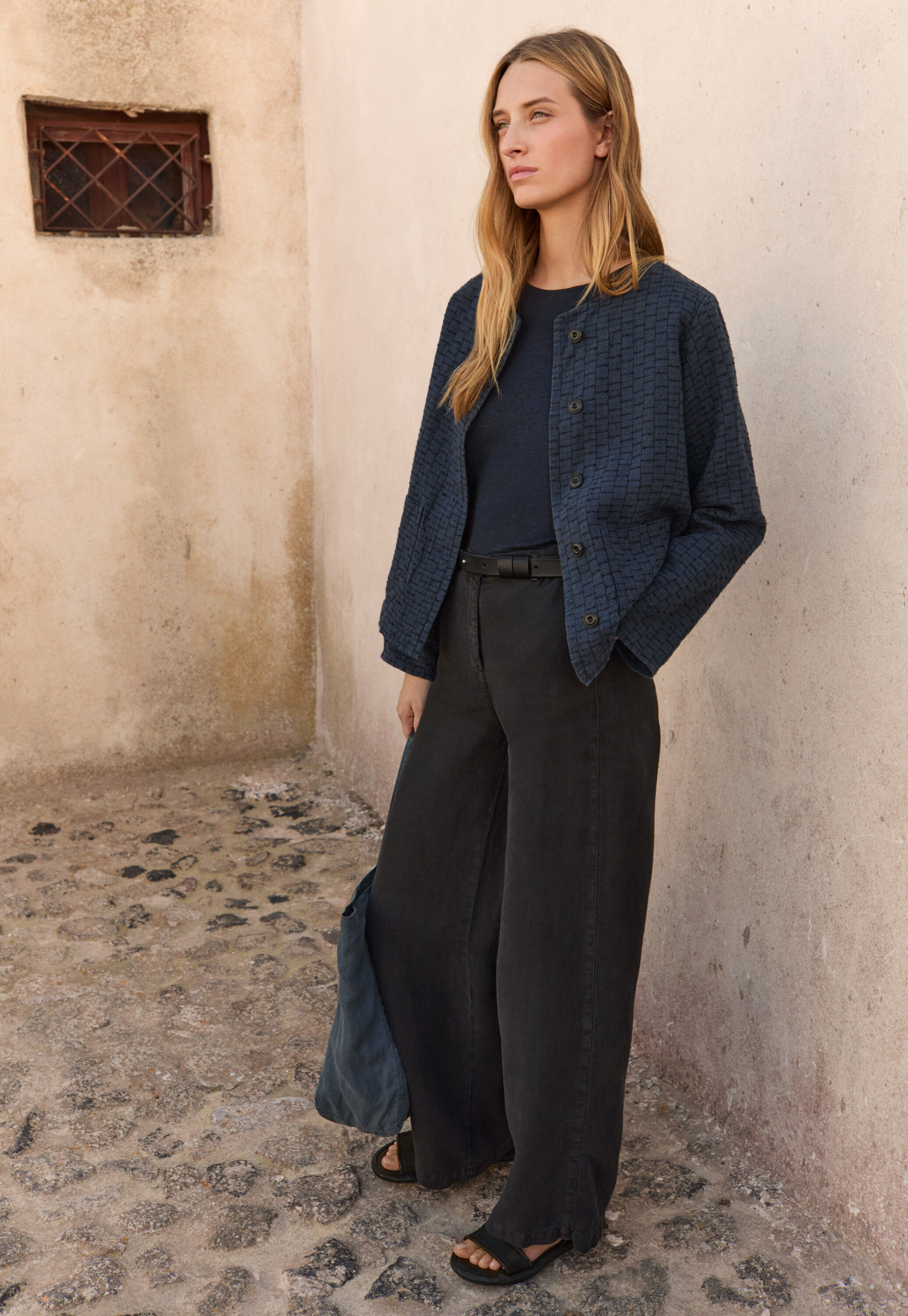 Wide-leg trousers