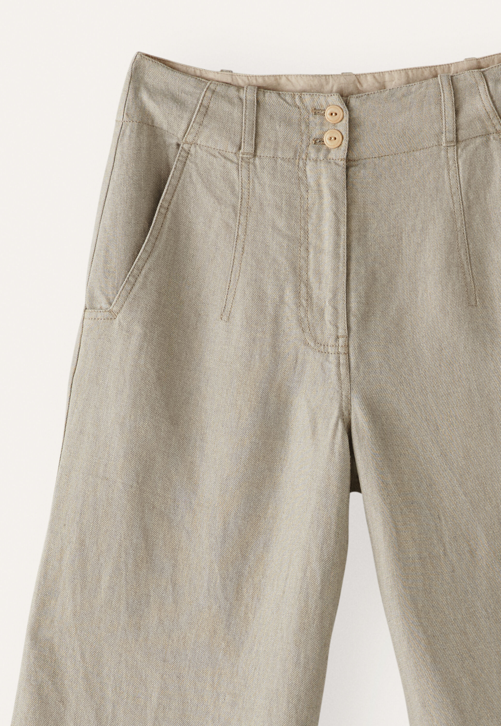Wide-leg trousers