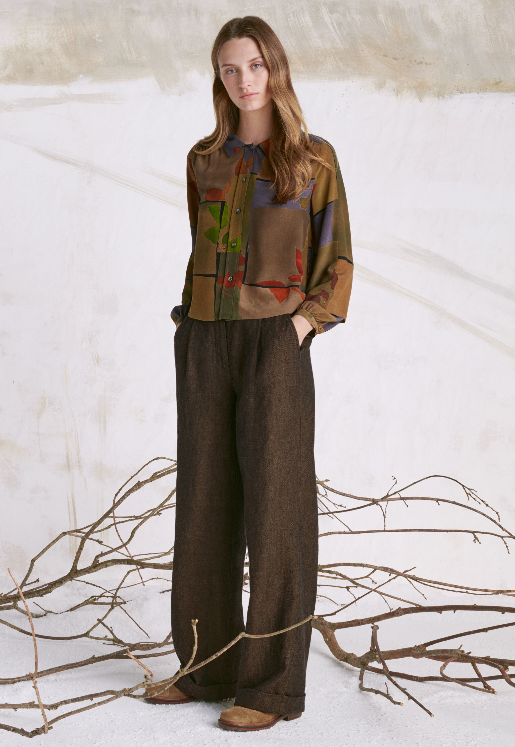Wide-leg trousers