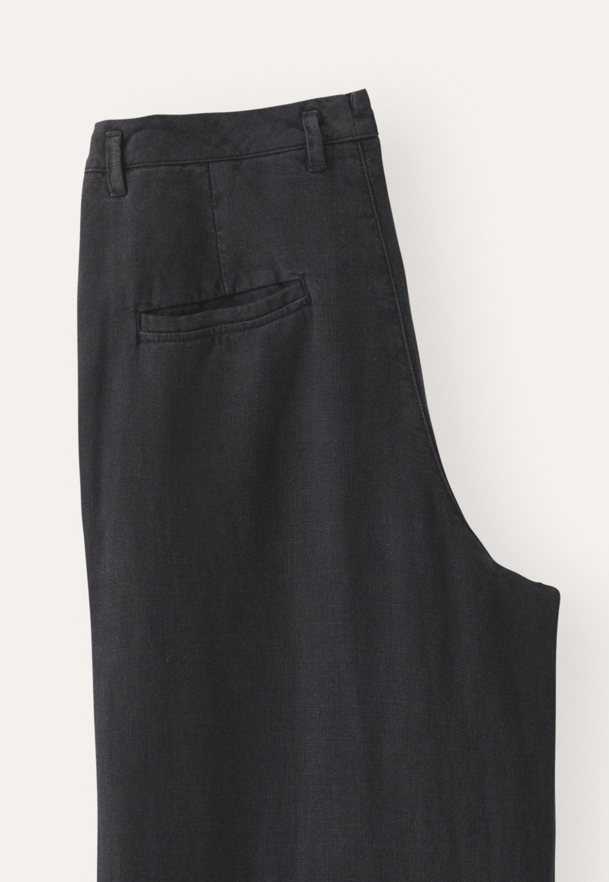 Wide-leg trousers