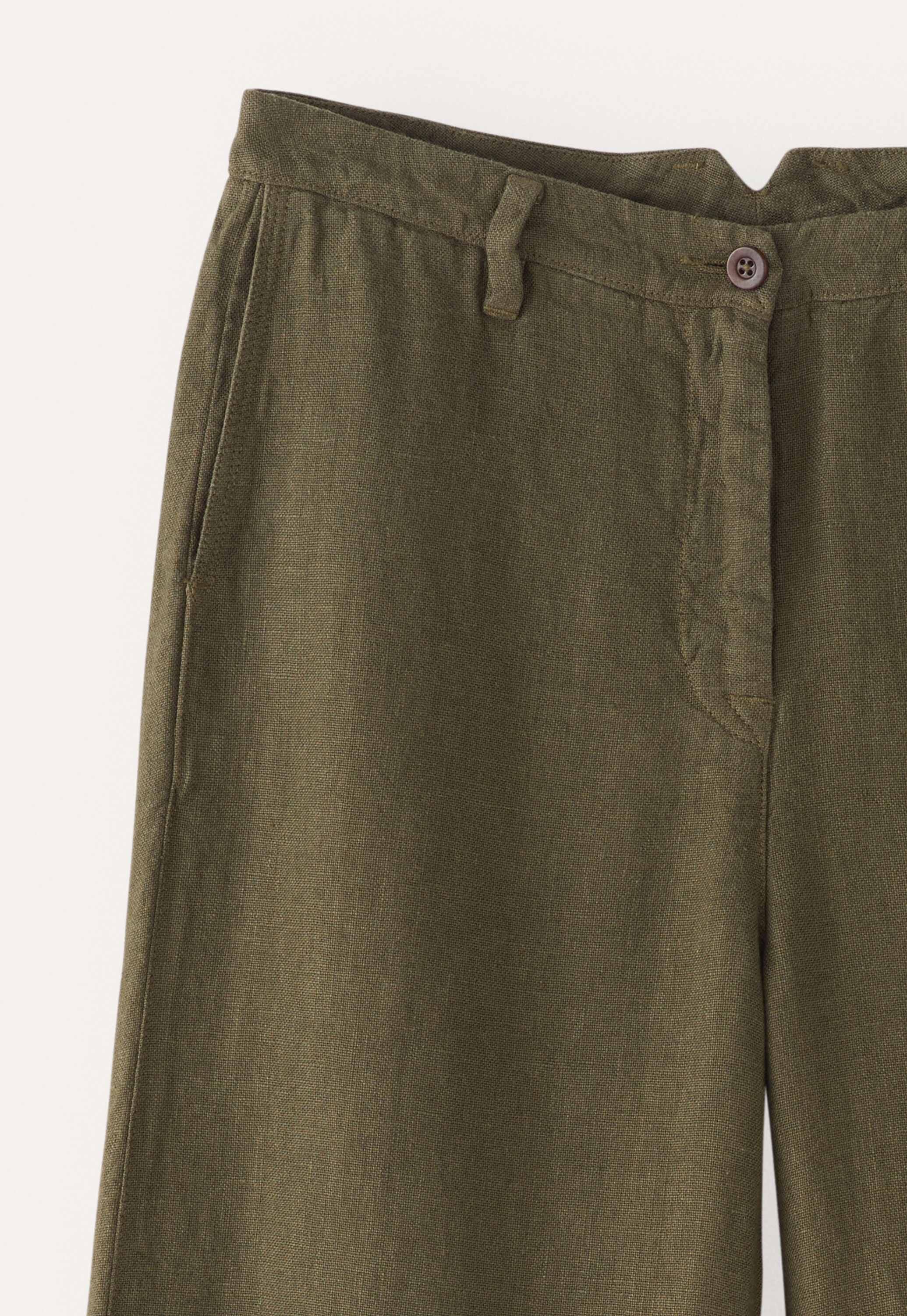 Wide-leg trousers