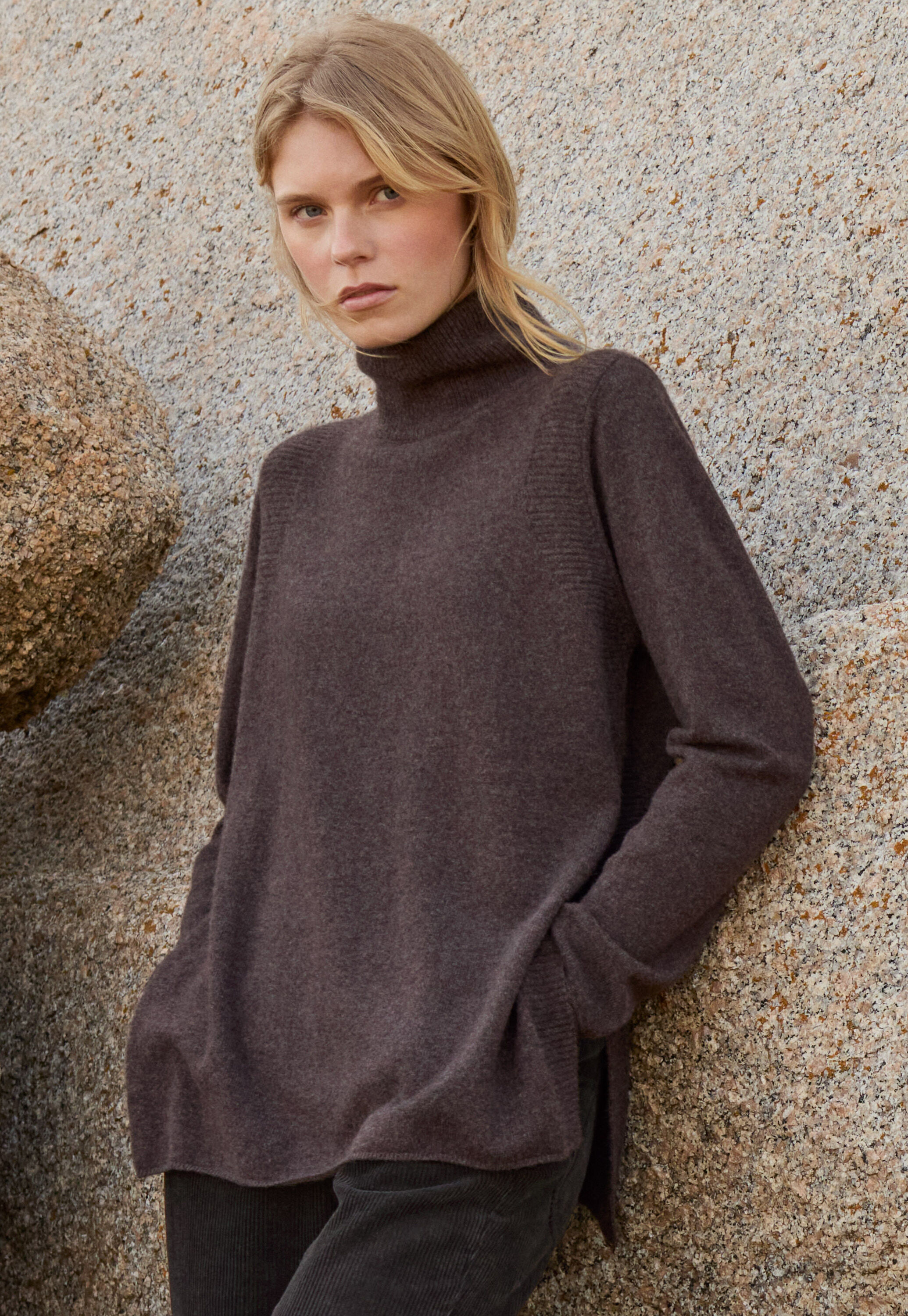 Round-neck sweater