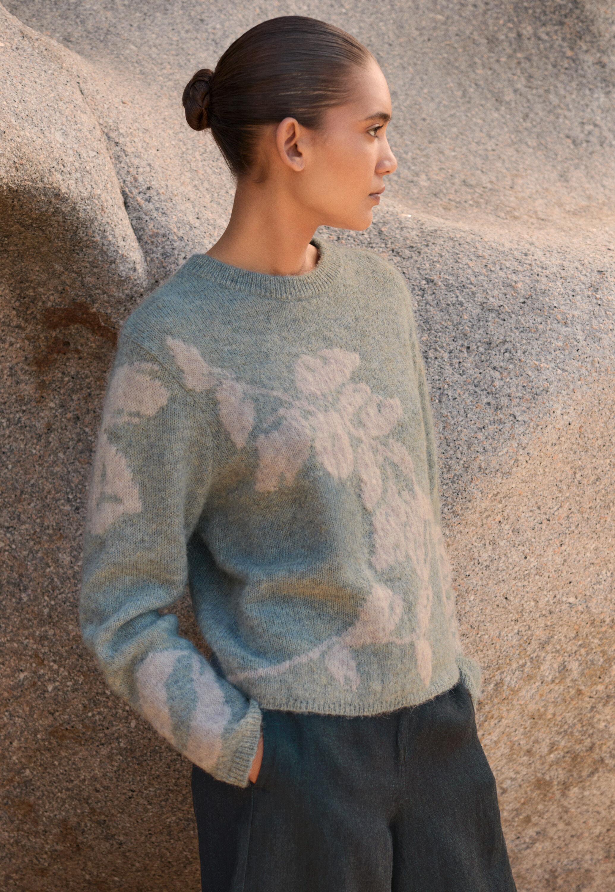 Round-neck sweater