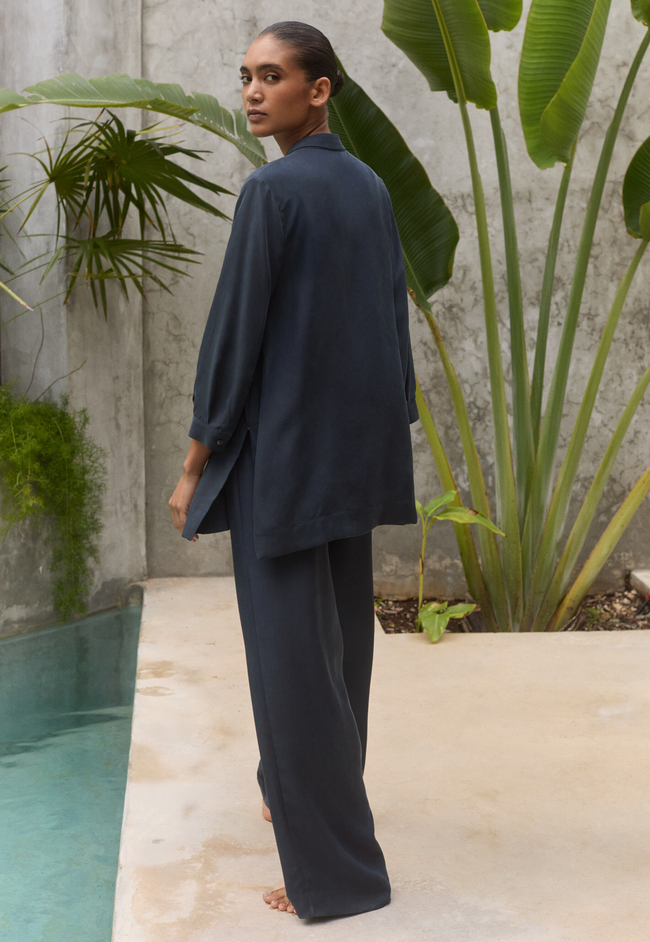 Deep side-split shirt