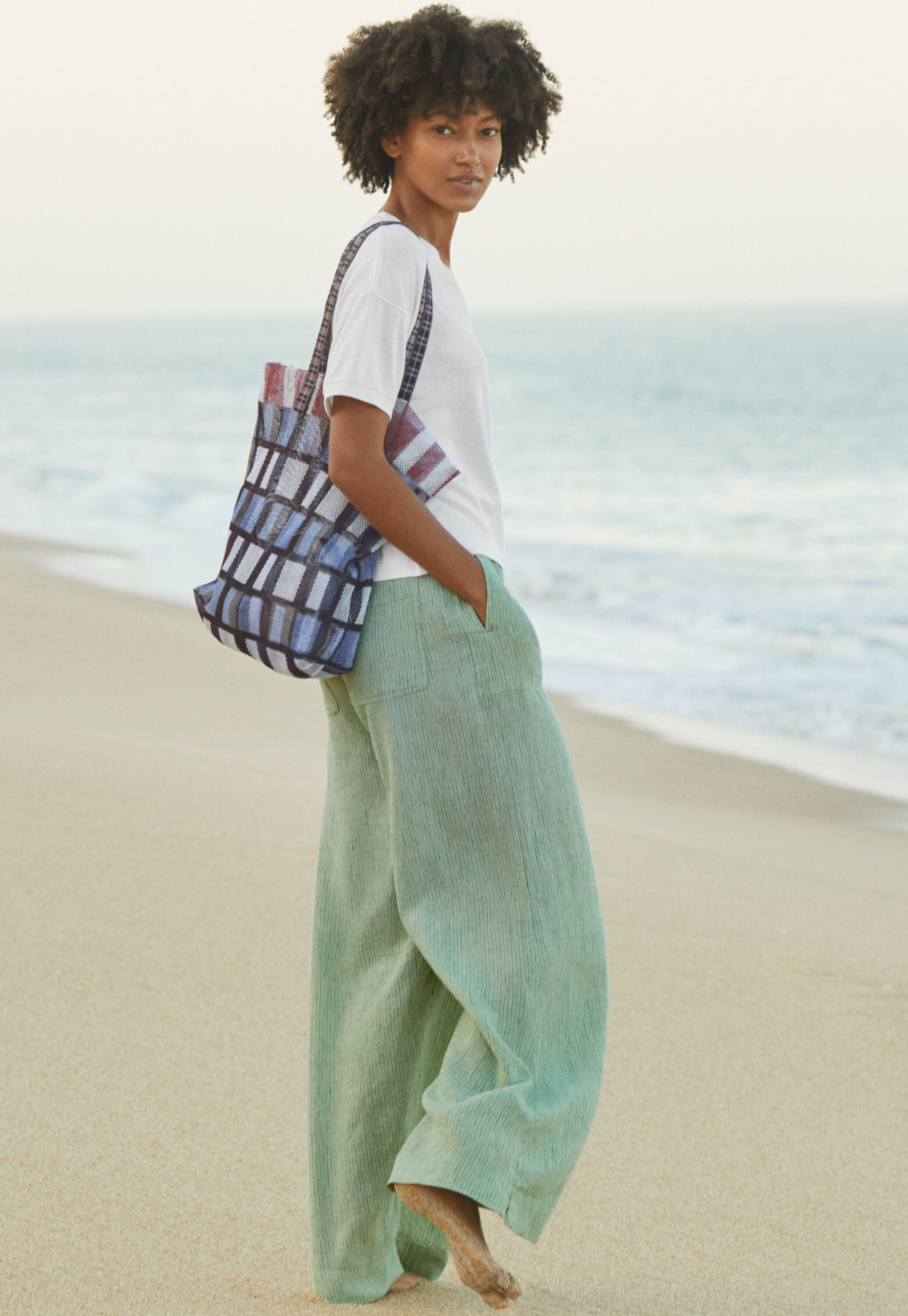 Wide-leg trousers