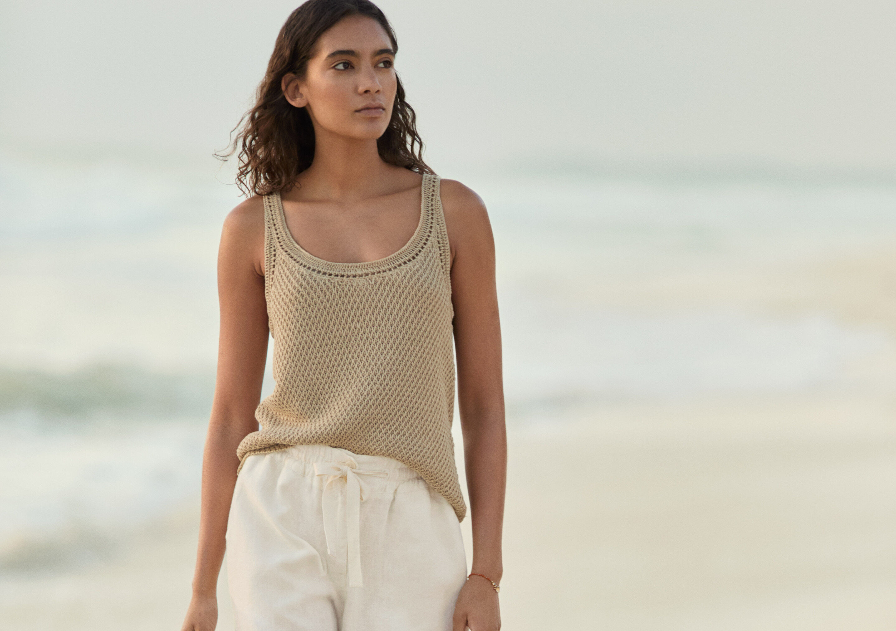 Crochet-trim knitted vest