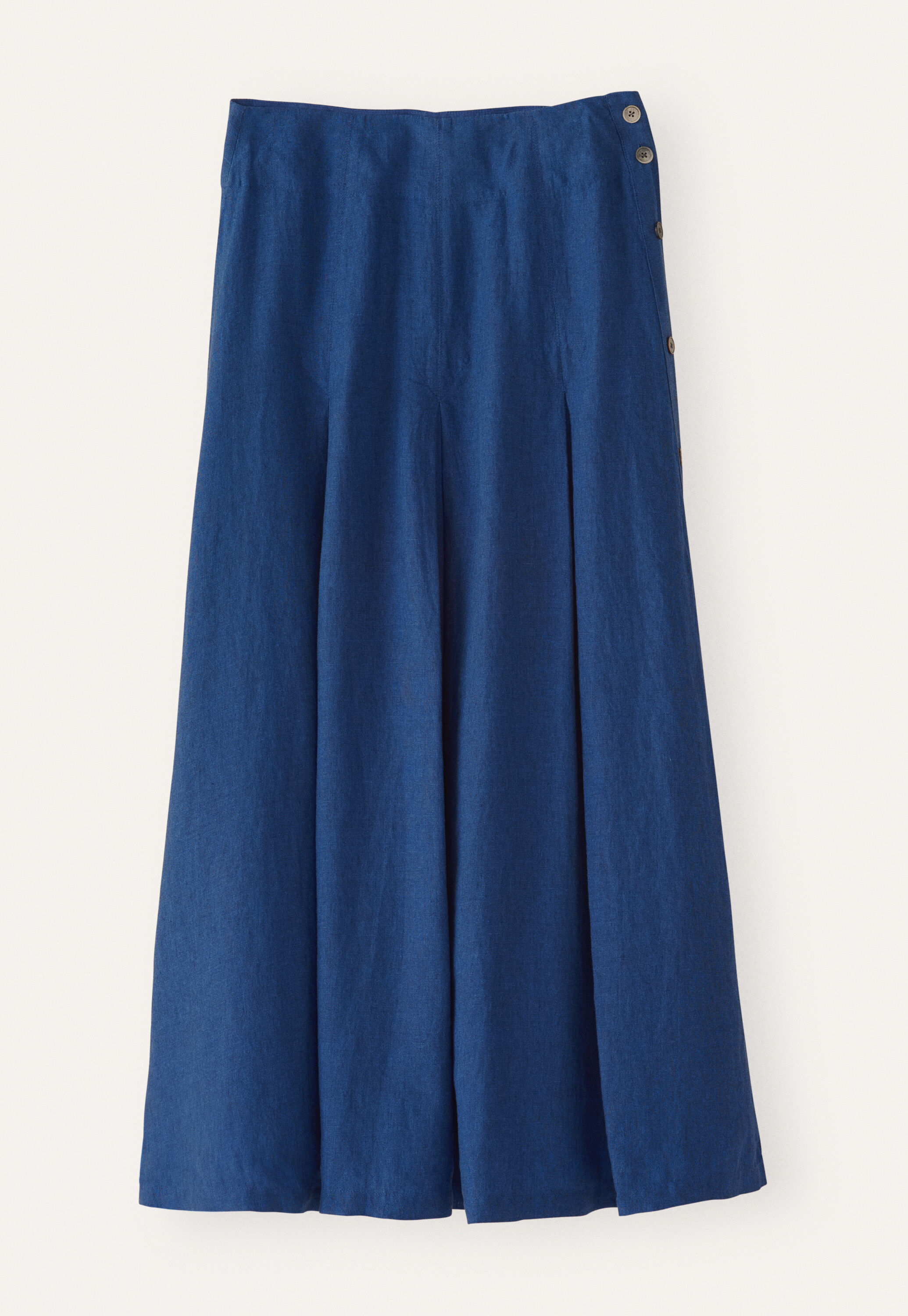 Long pleated skirt