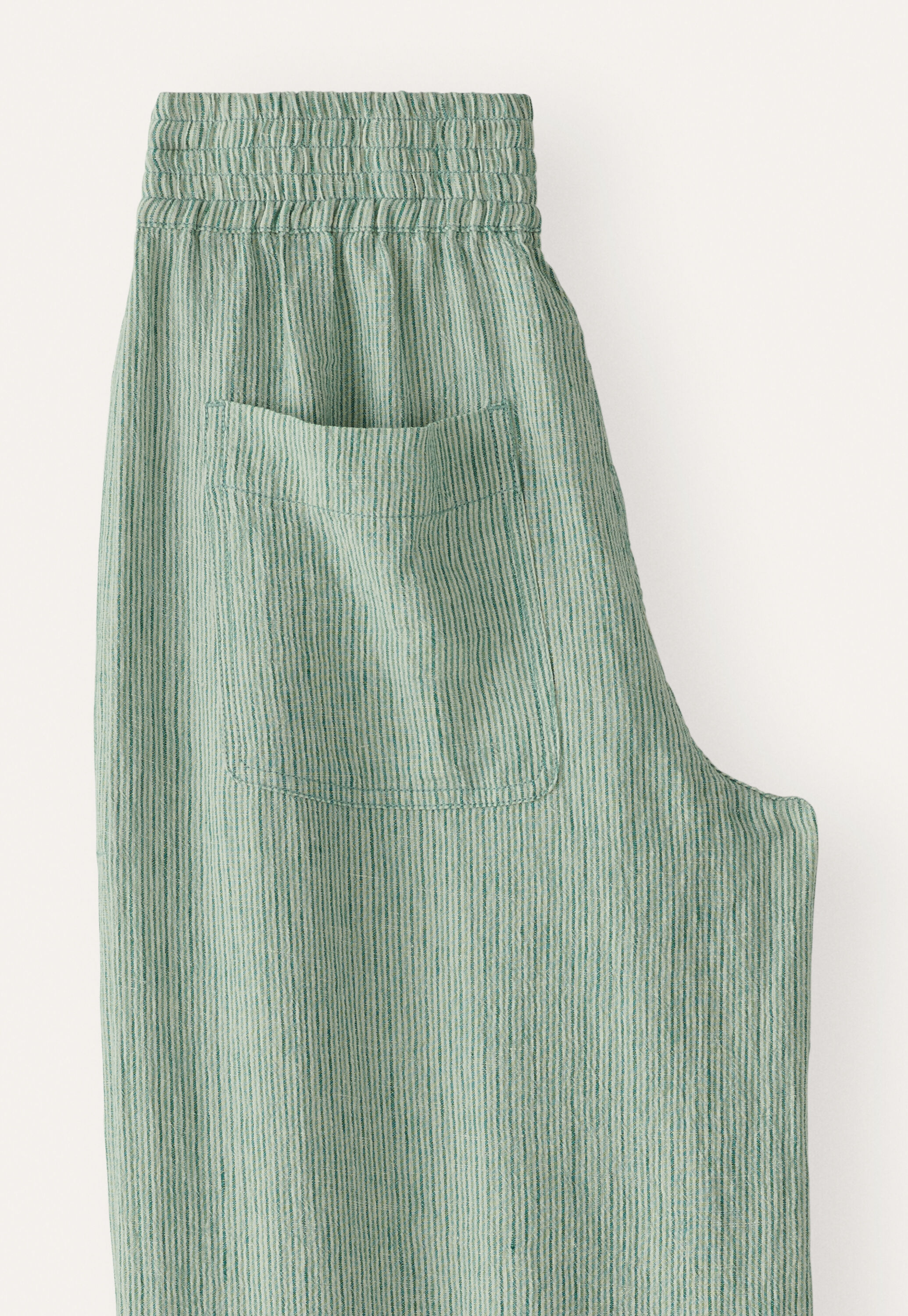 Wide-leg trousers