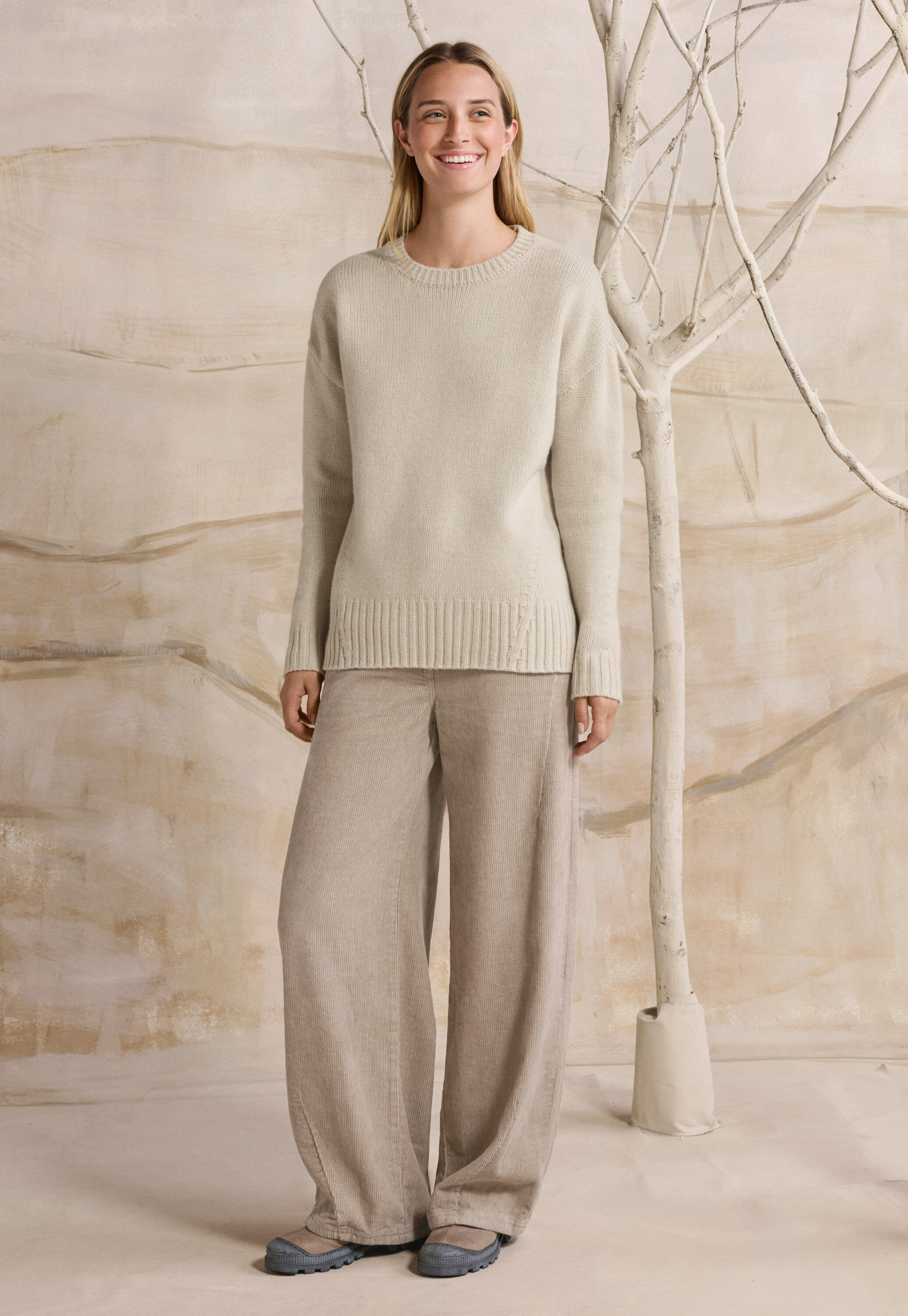 Cord dart-hem trousers