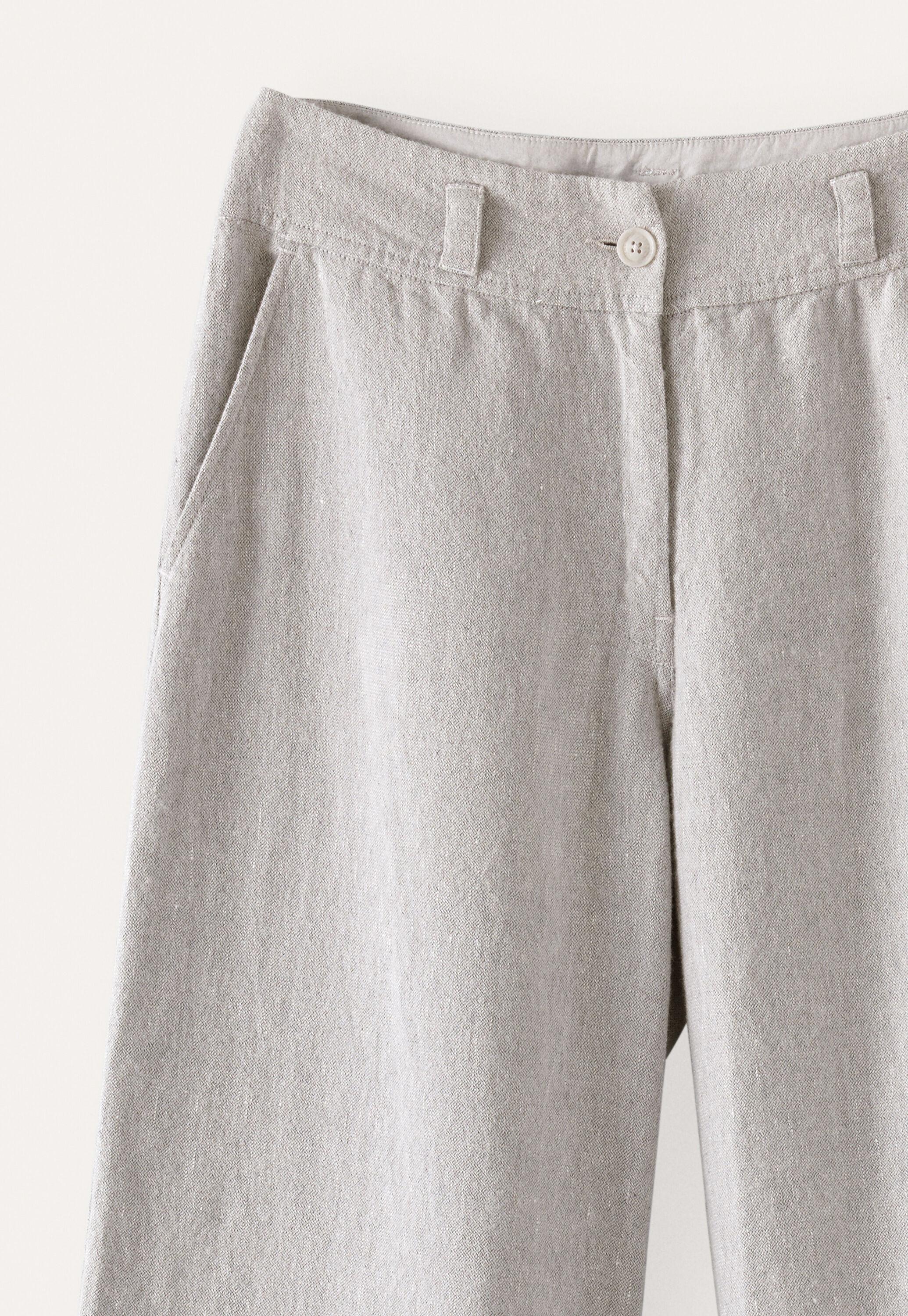 Wide-leg trousers