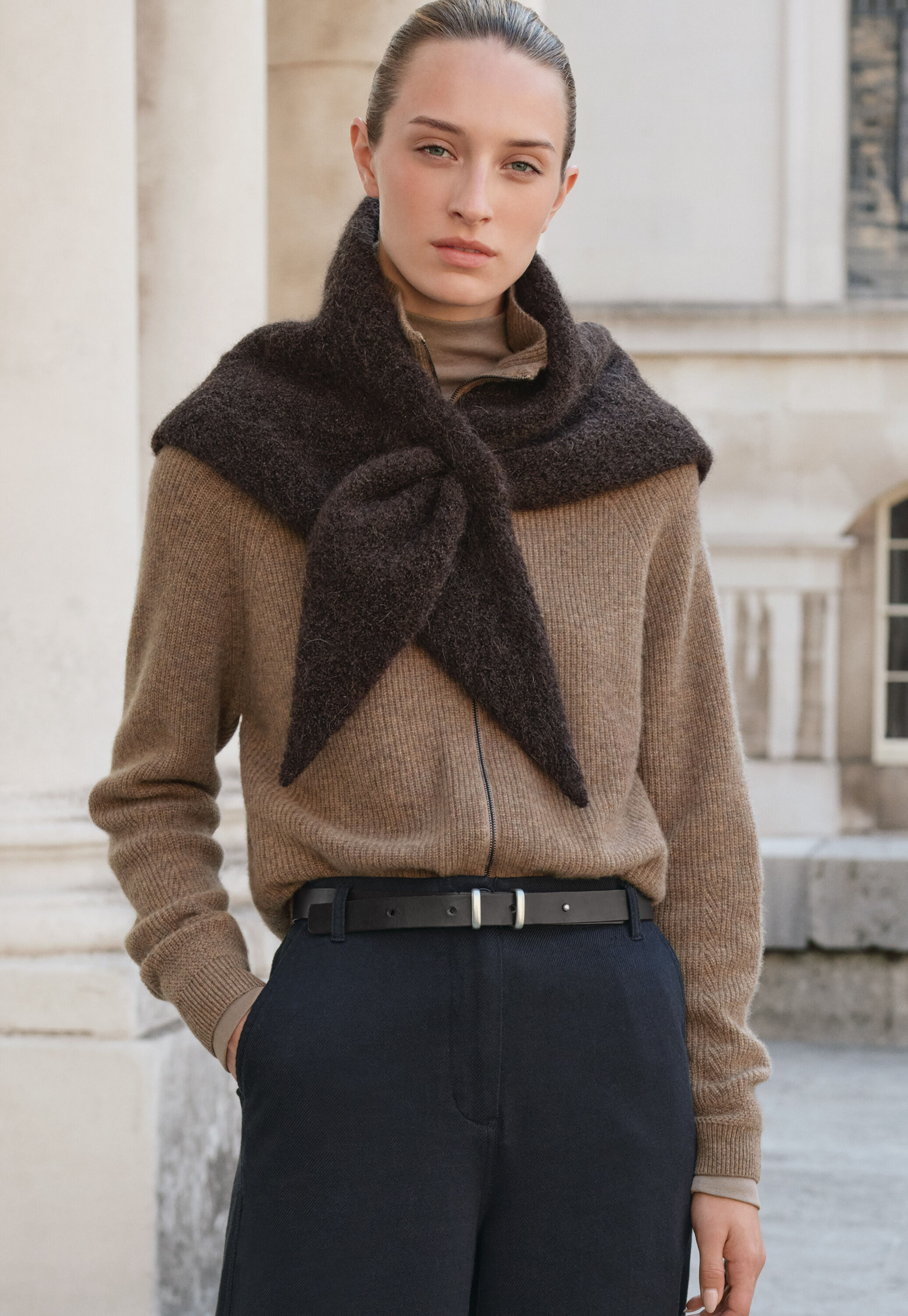 Boucl&eacute; scarf