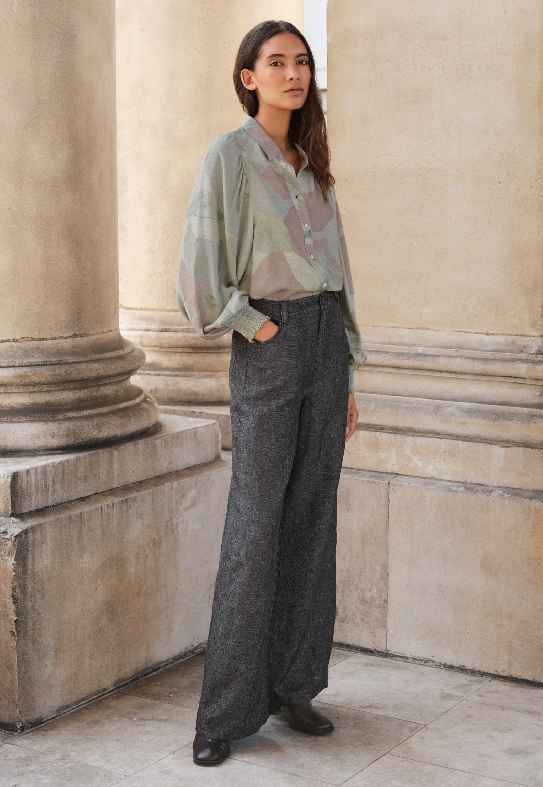 Wide & straight leg trousers, Monochrome, large