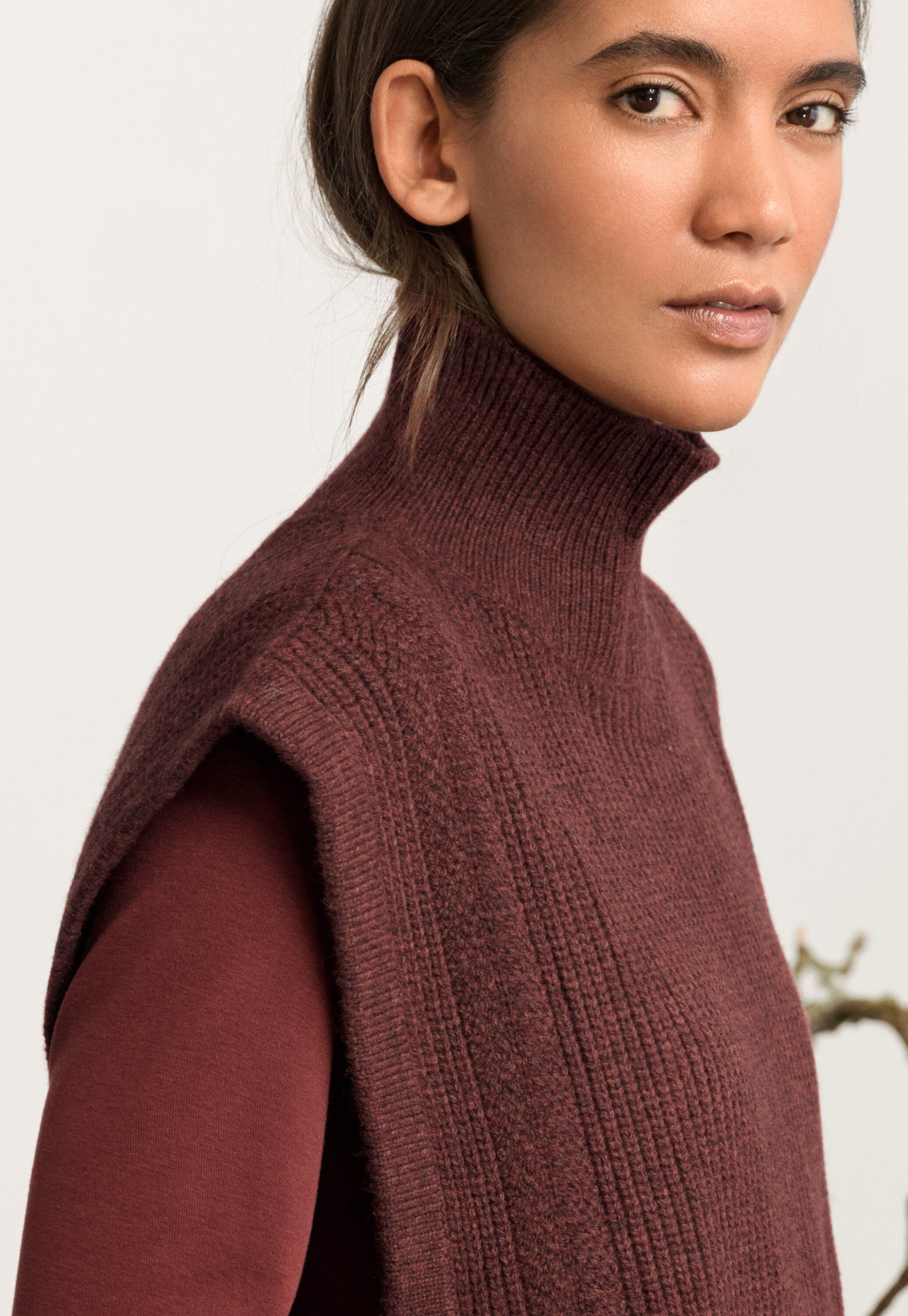 Knitted tabard
