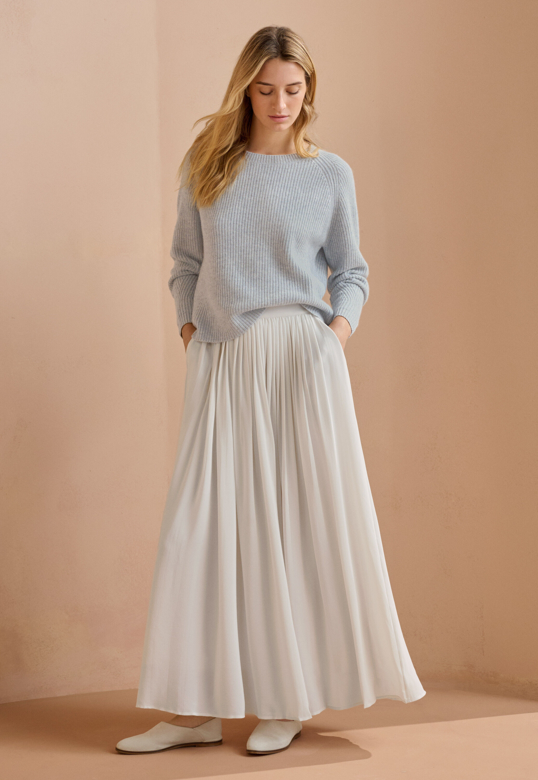 Long pleated skirt, Grey pearl, large