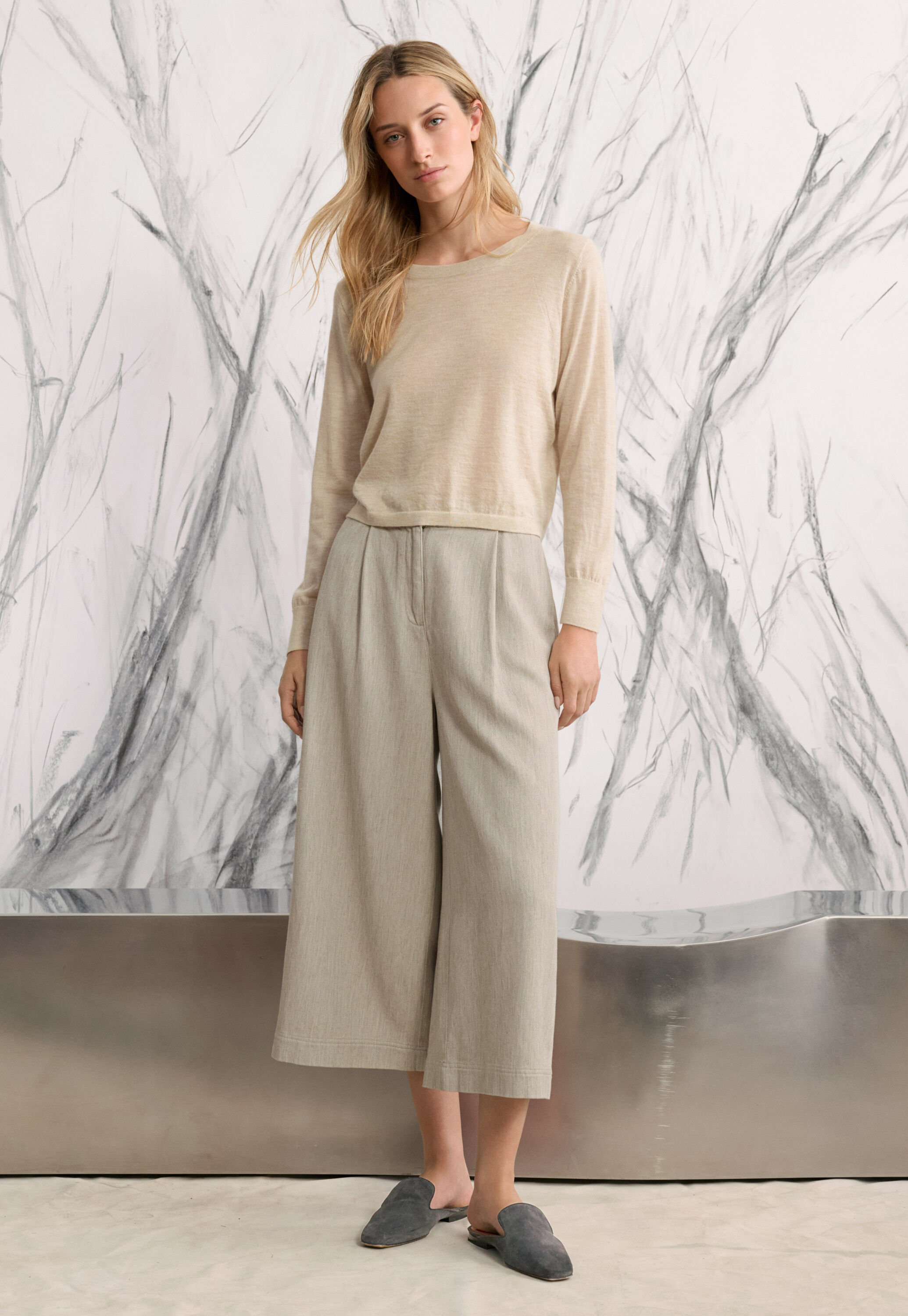 Crew-neck sweater, Pale fawn, large