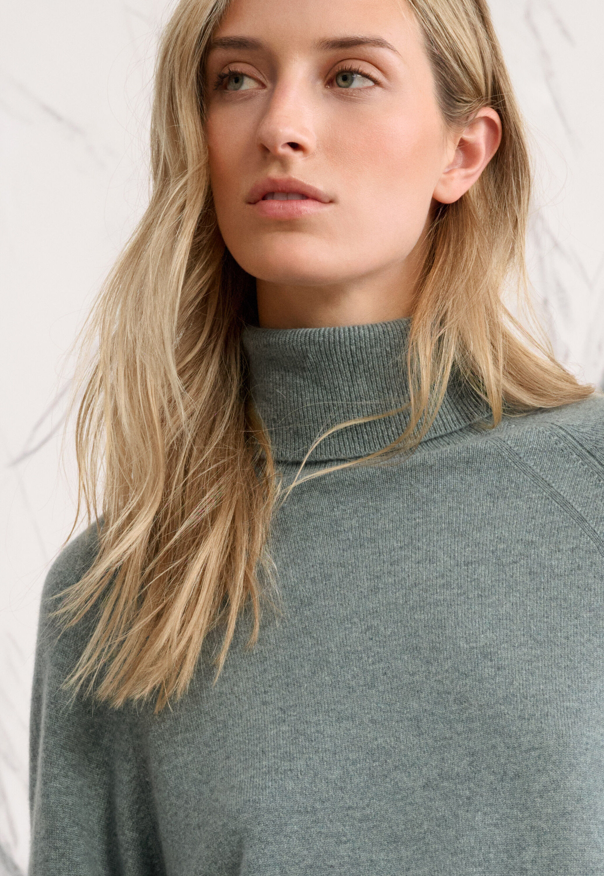Roll-neck sweater