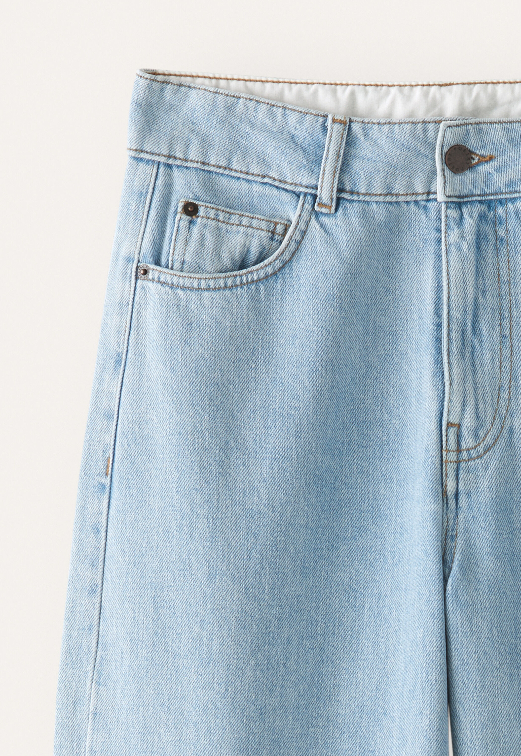 Straight-leg jeans