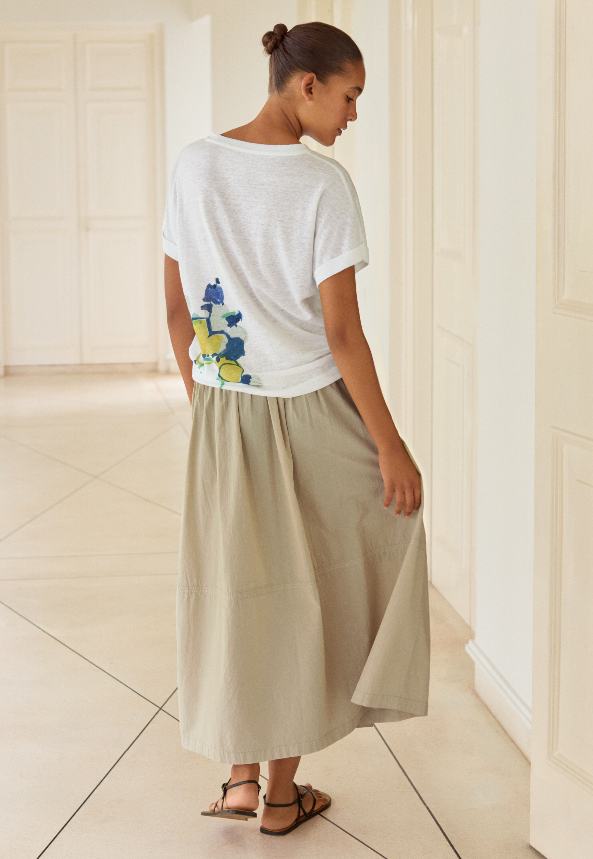 Bell-shaped skirt