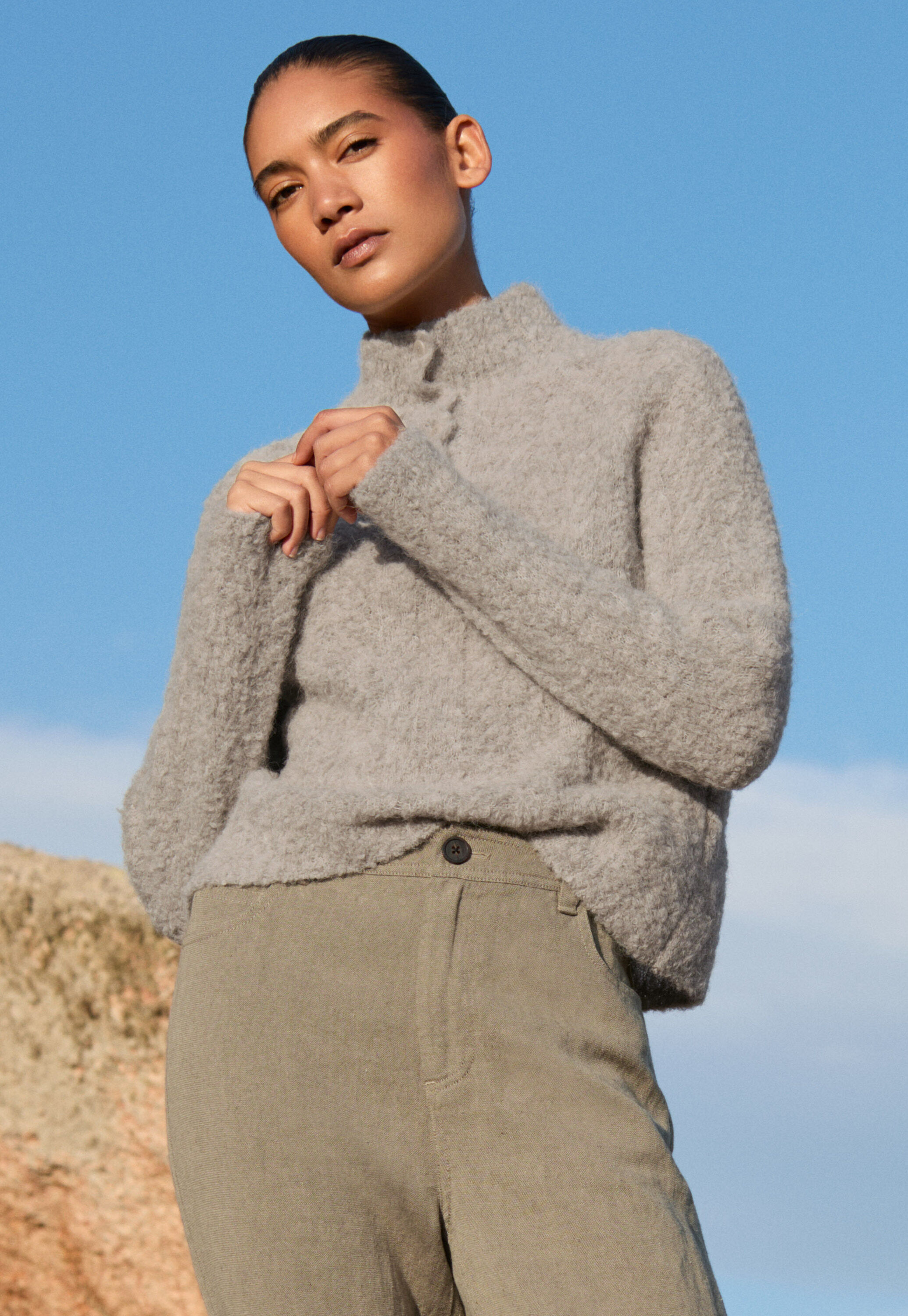 Button-neck sweater