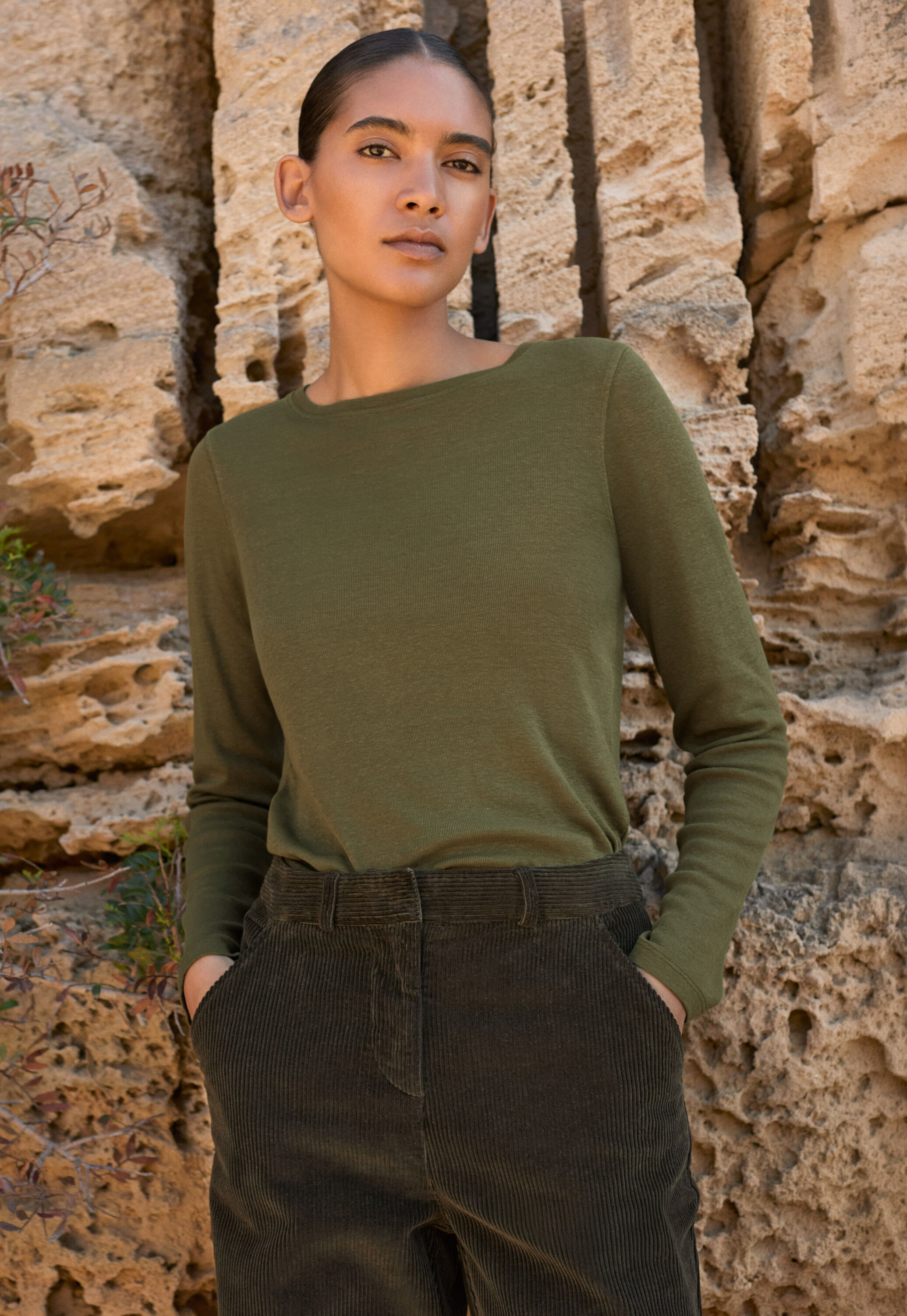 Button-through rib top
