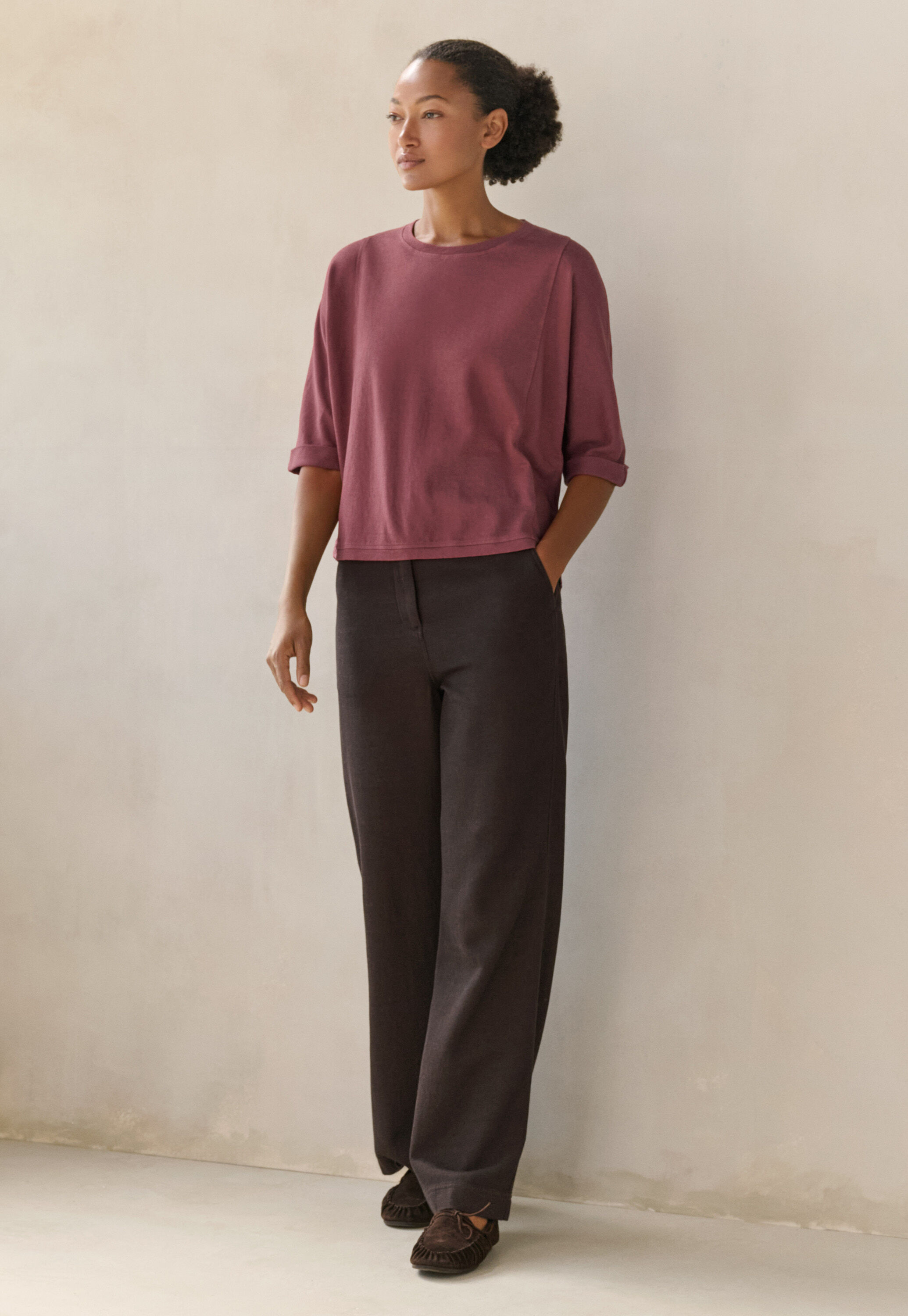 Straight-leg trousers