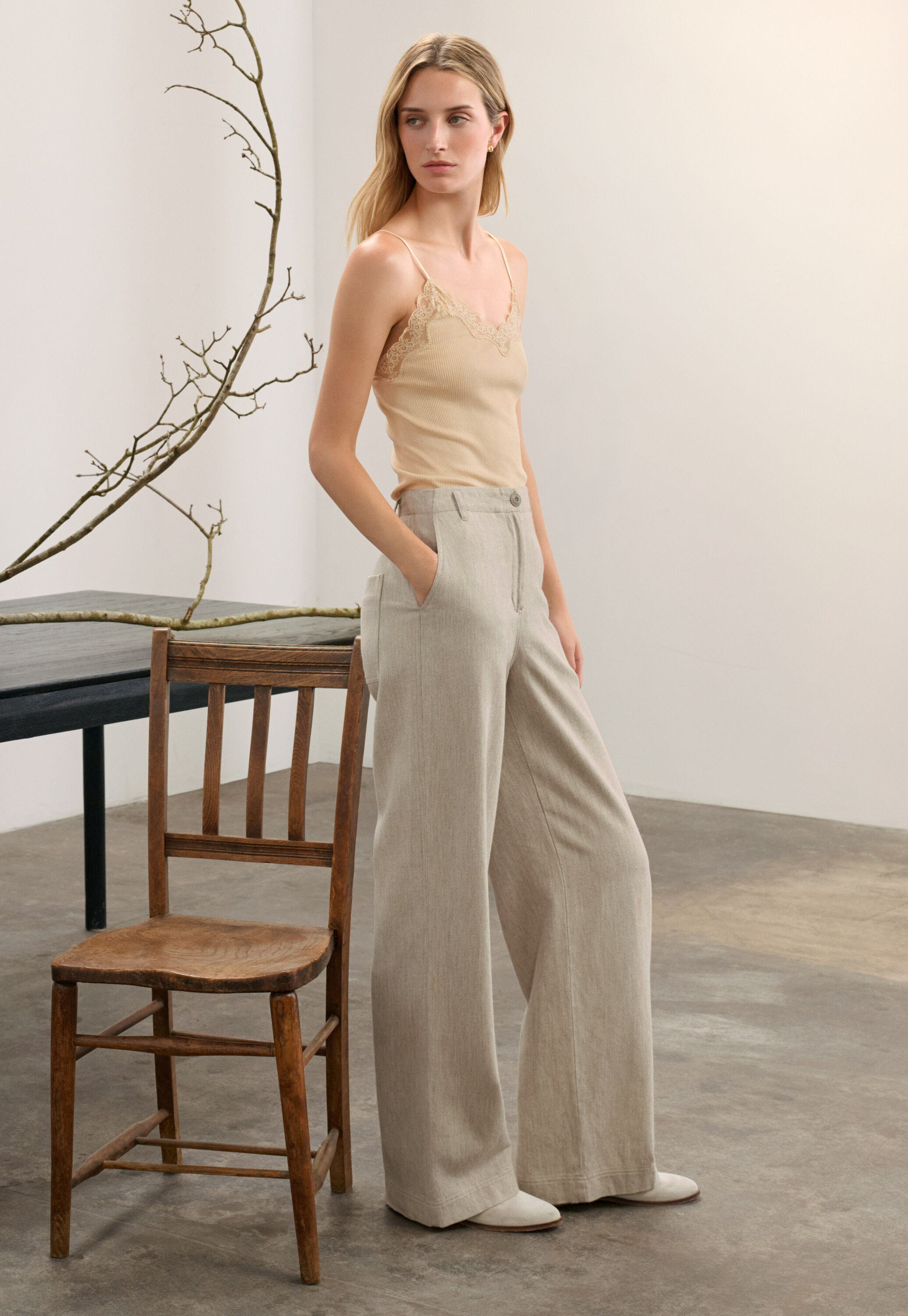 Lace-trim vest