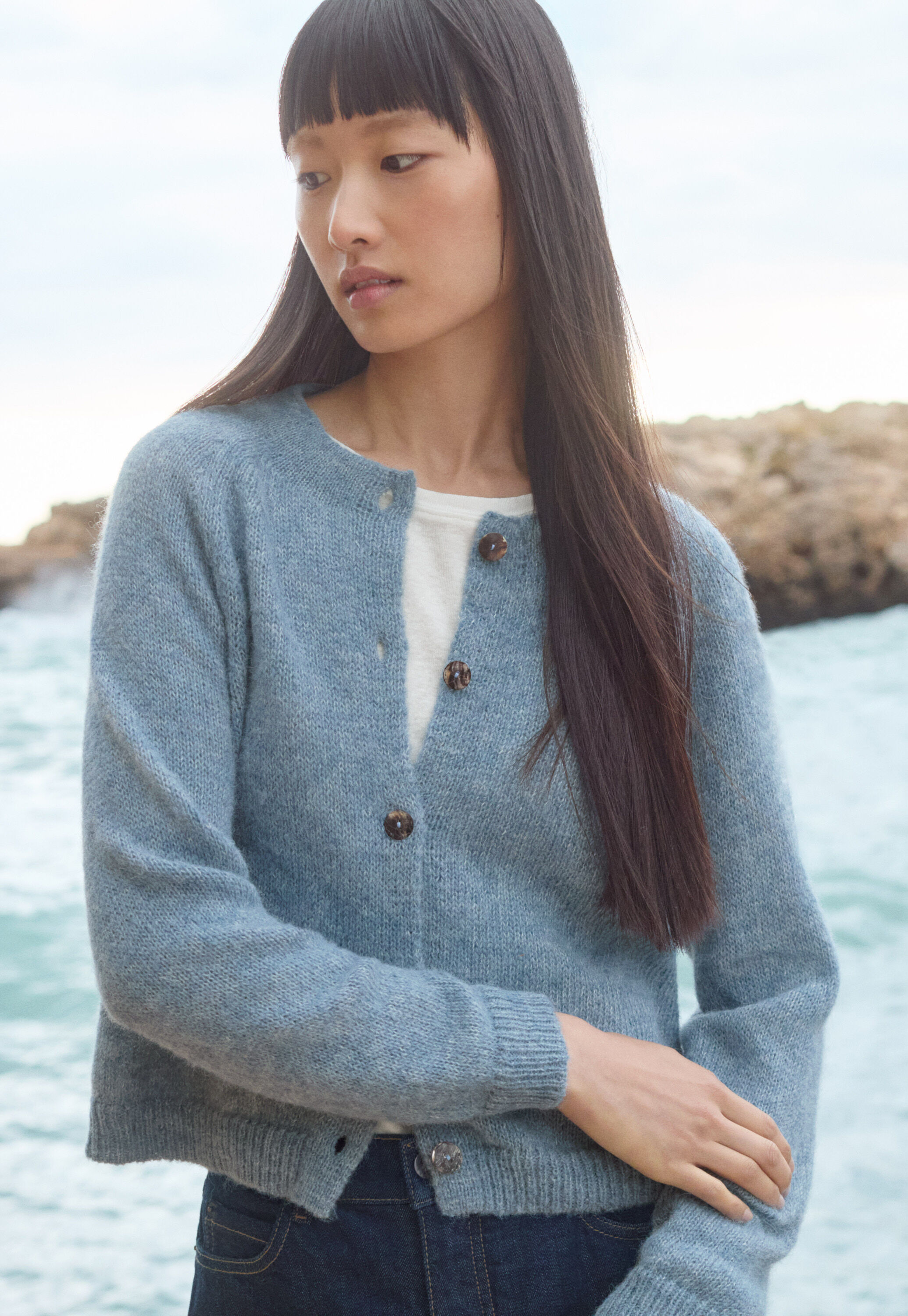 Raglan-sleeve cardigan