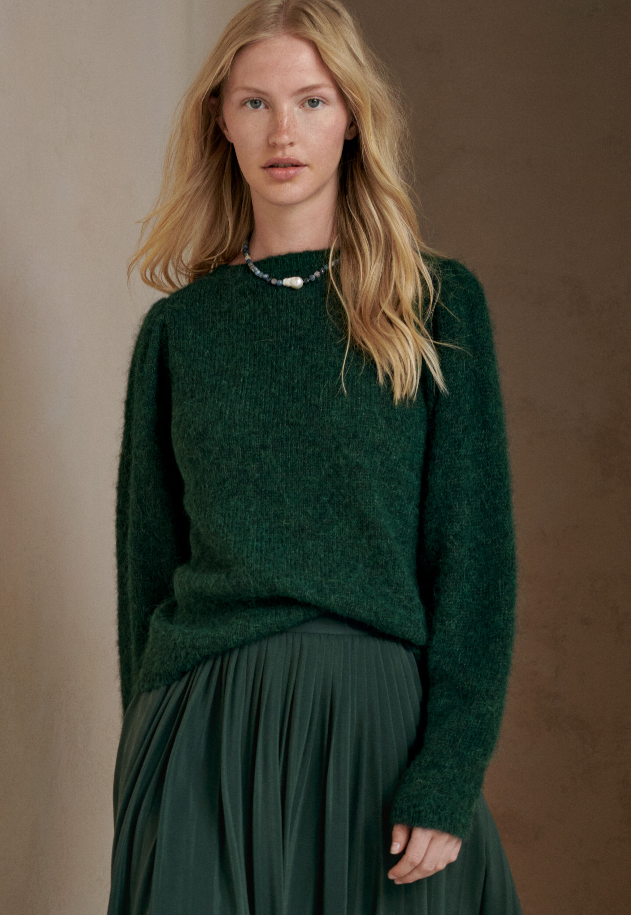 Puff-sleeve sweater