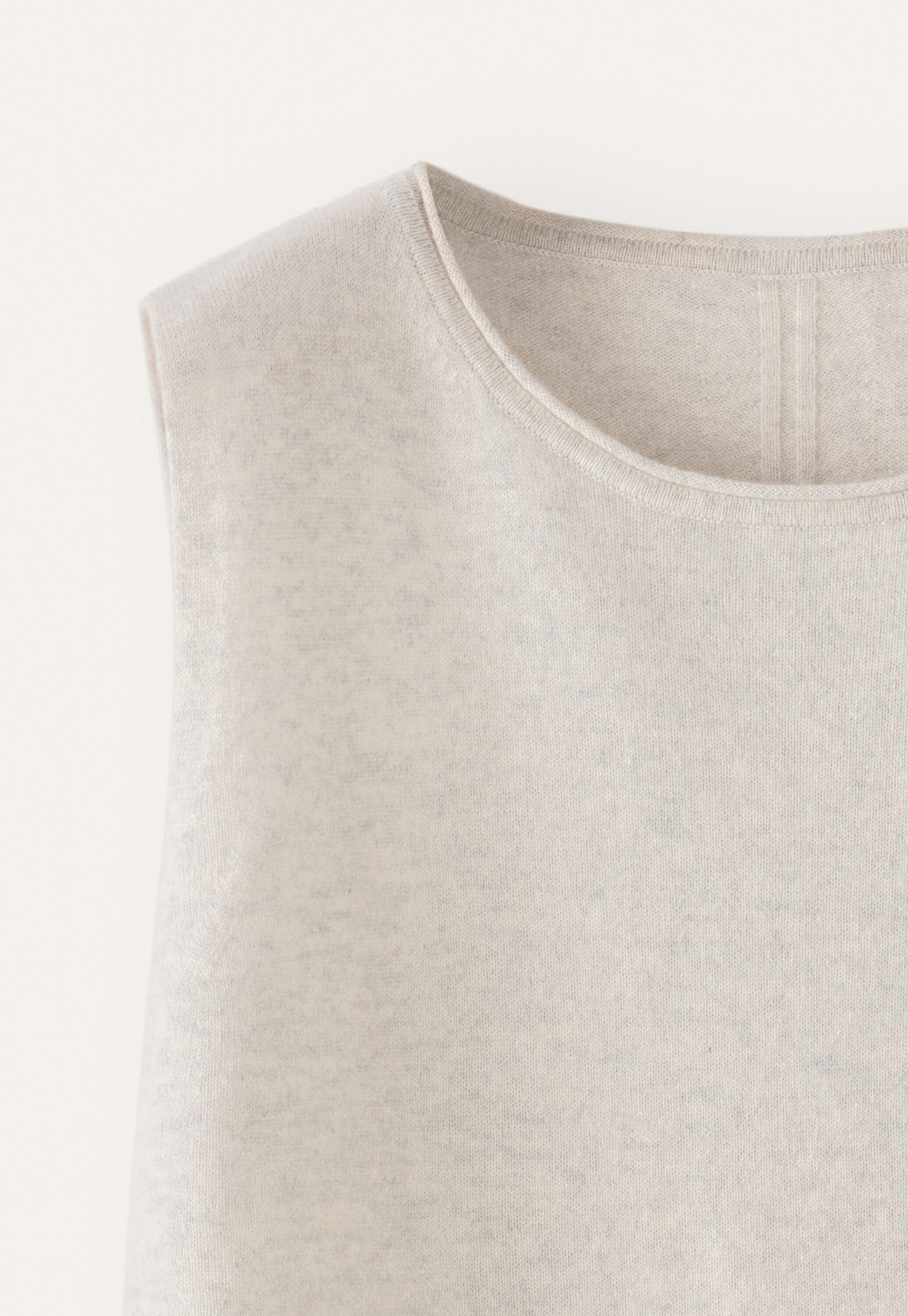 Knitted sleeveless sweater