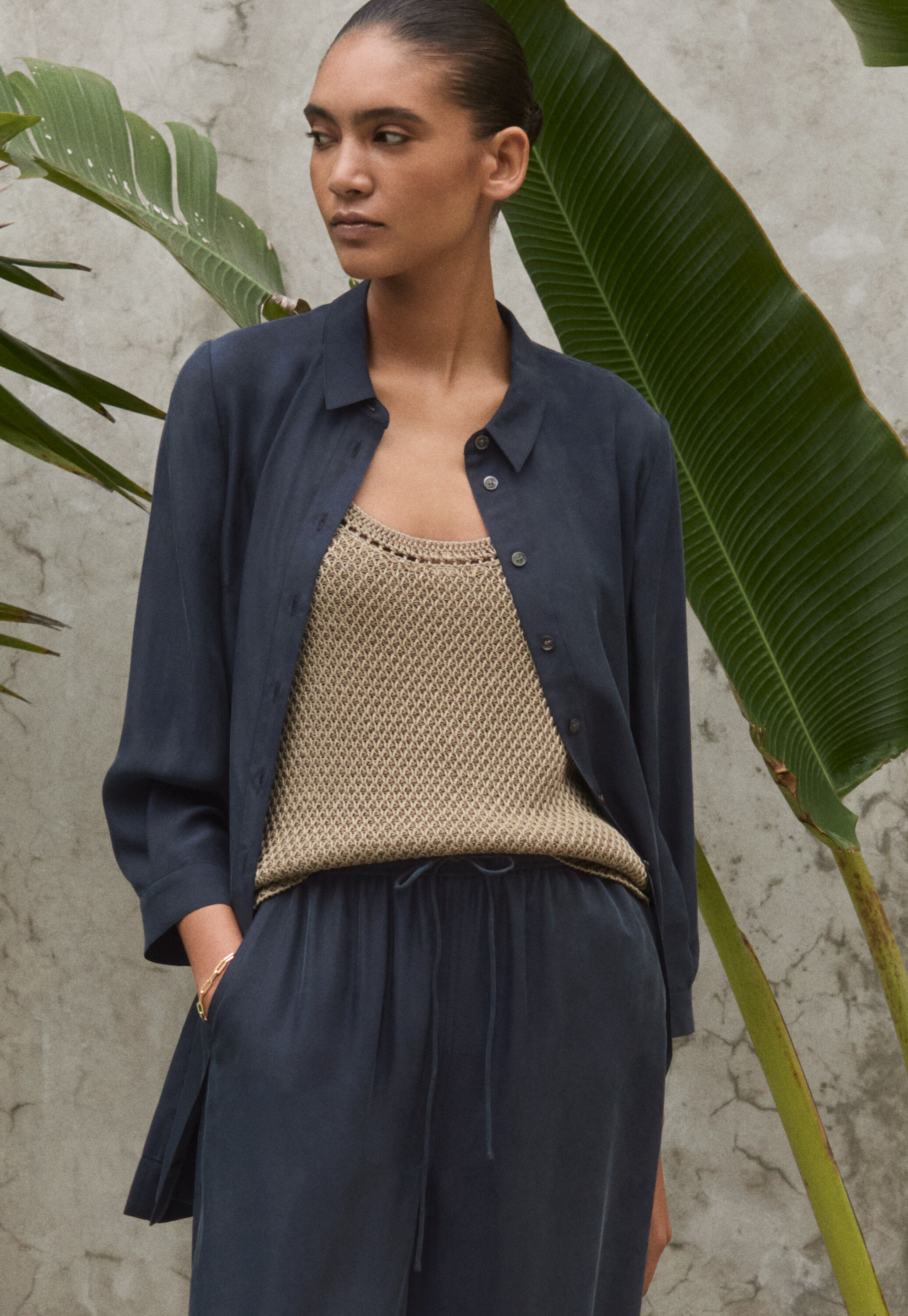 Deep side-split shirt