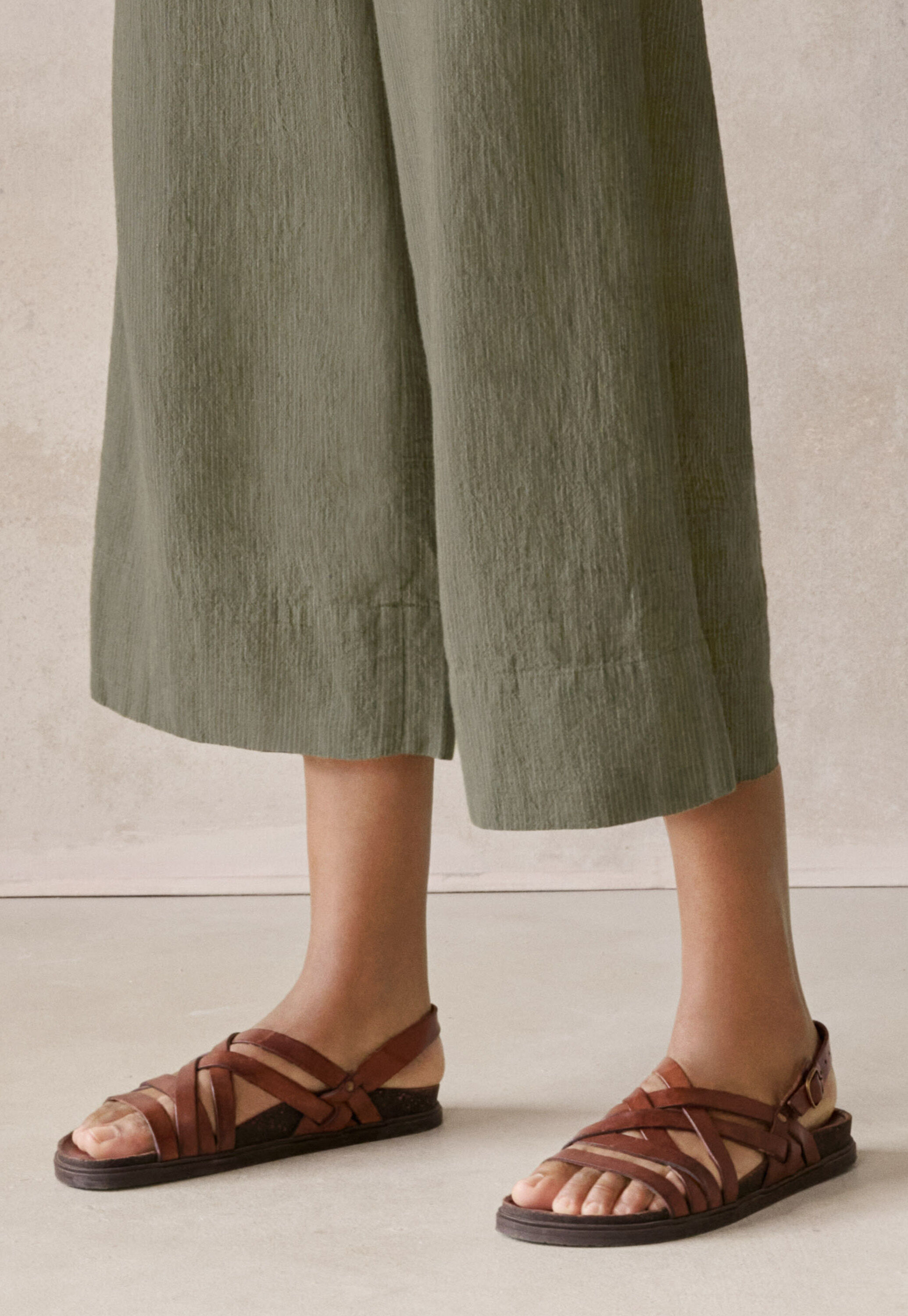 Multi-strap sandals
