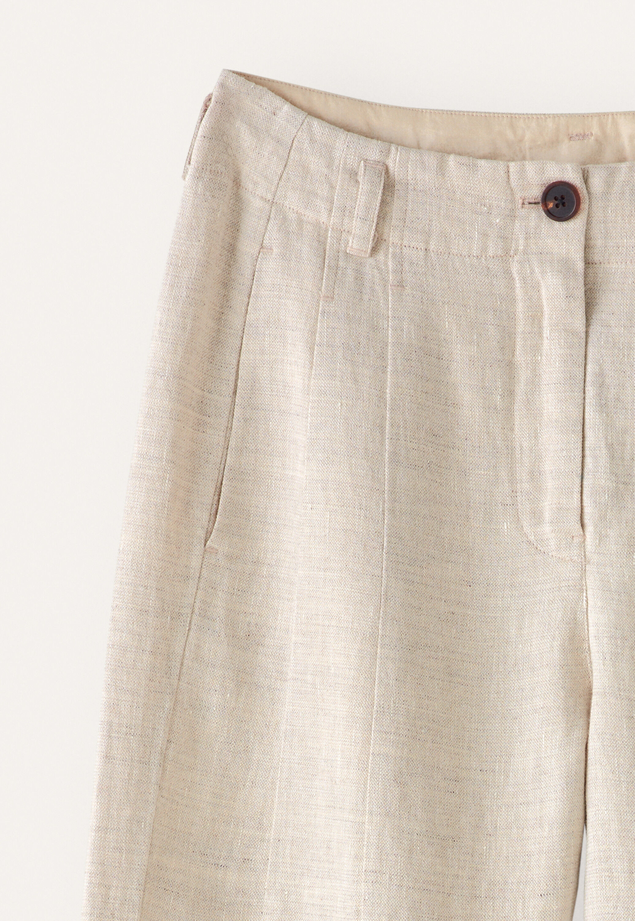 Barrel-leg trousers