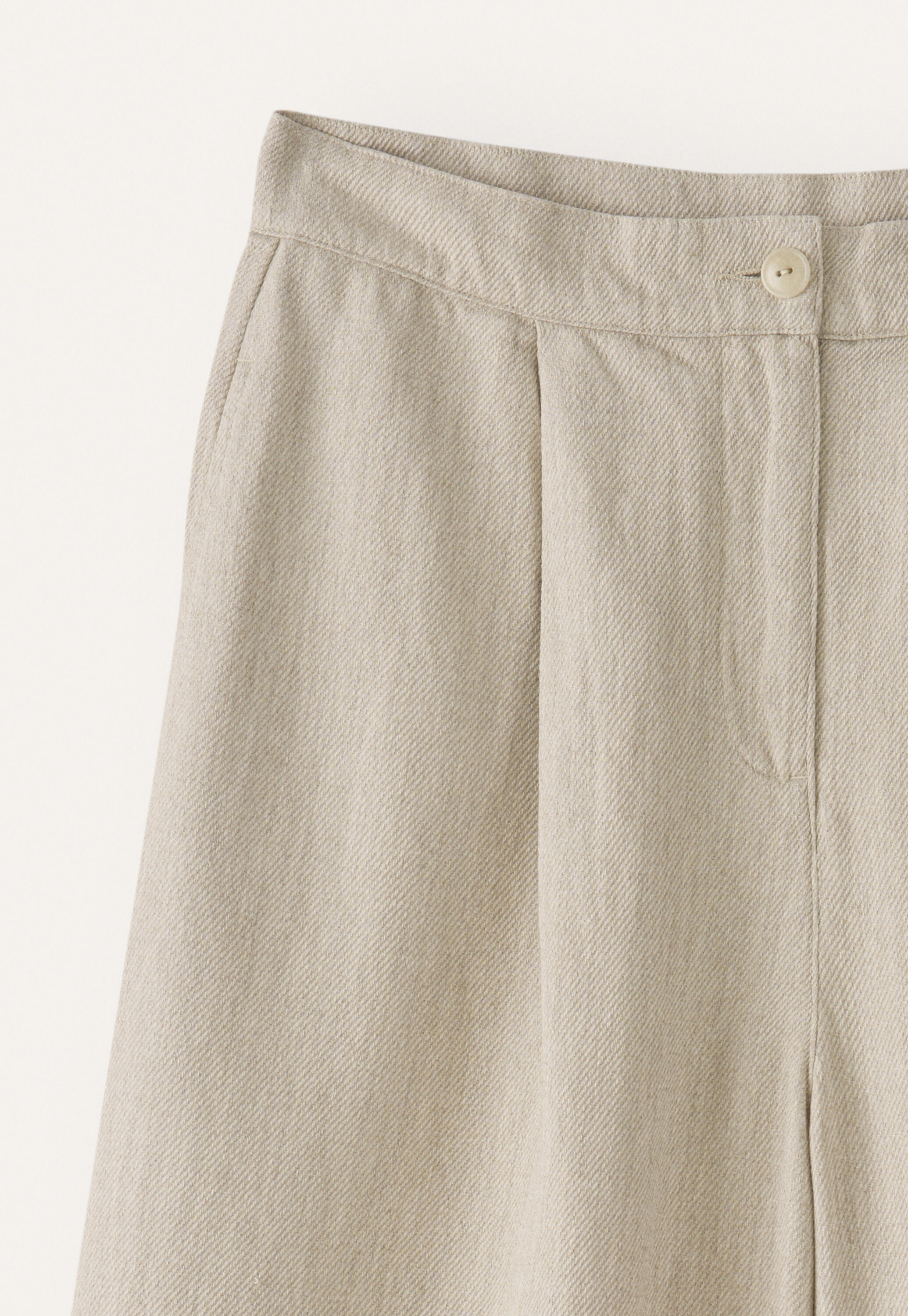 Cropped & wide trousers