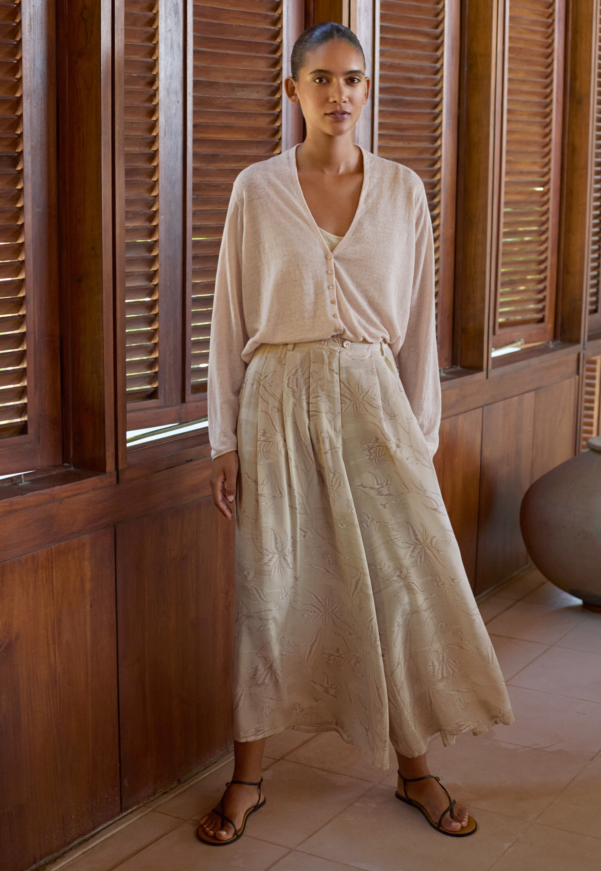 V-neck cardigan