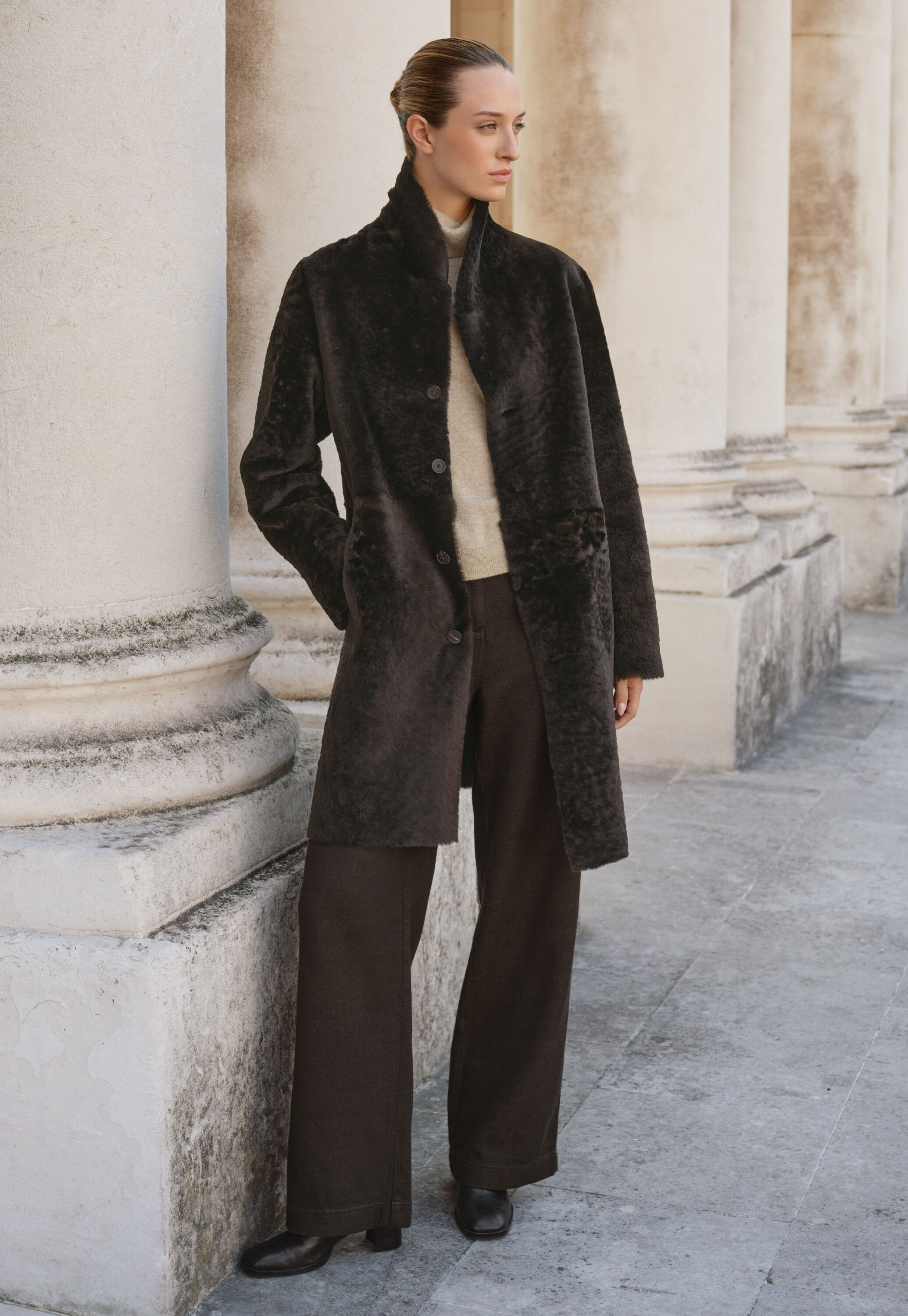 Straight-leg trousers
