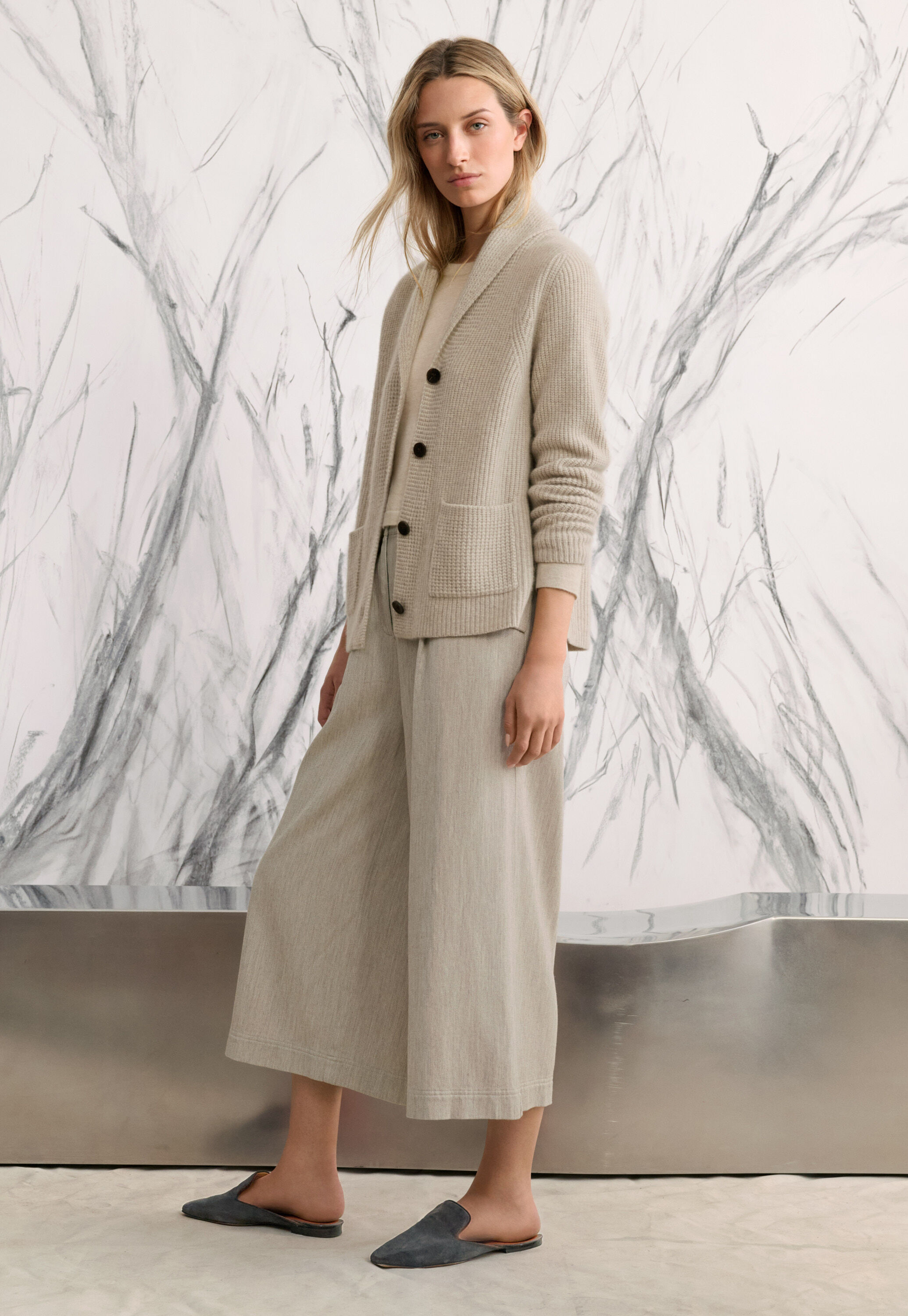 Cropped & wide trousers