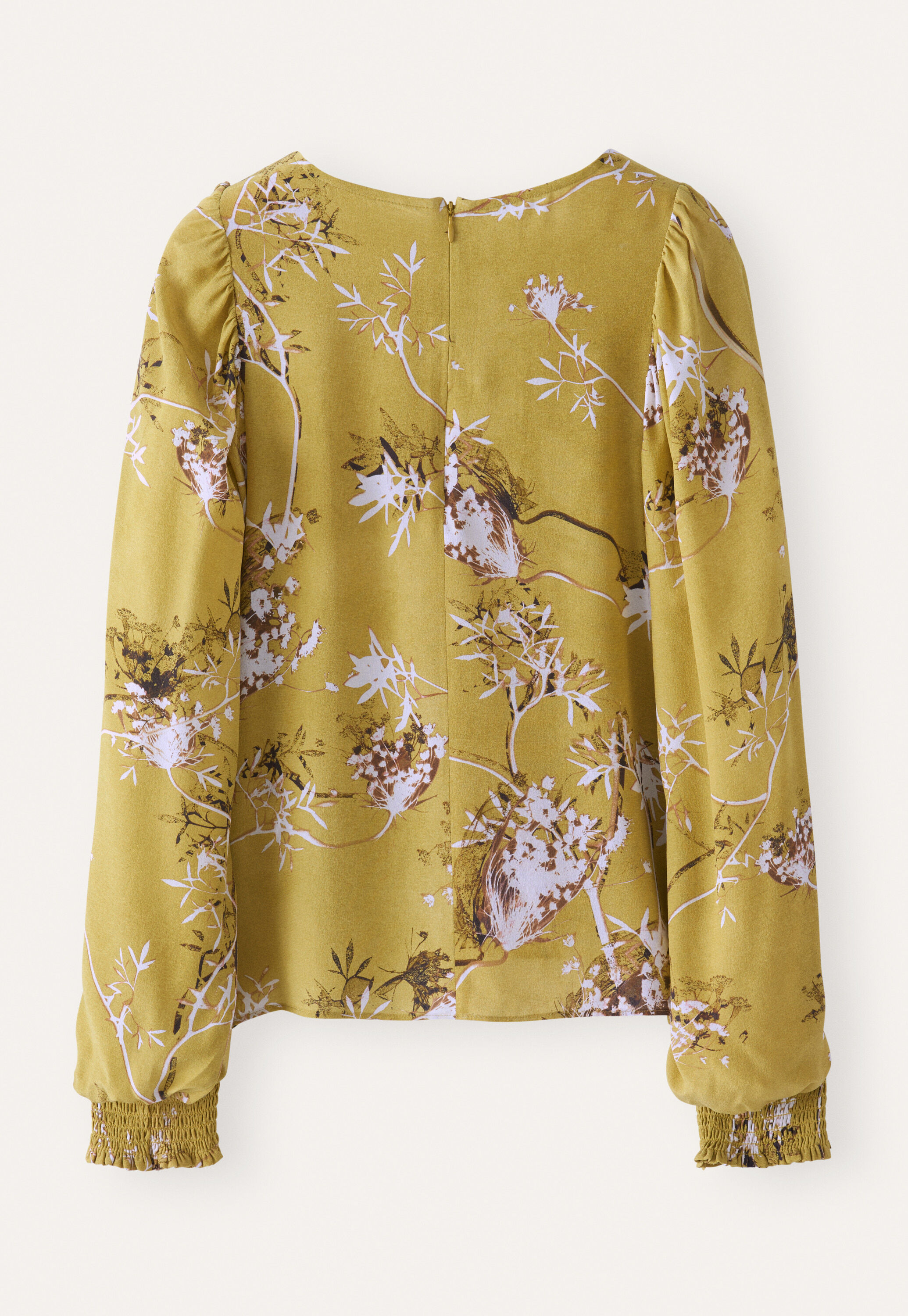Printed gathered-sleeve blouse