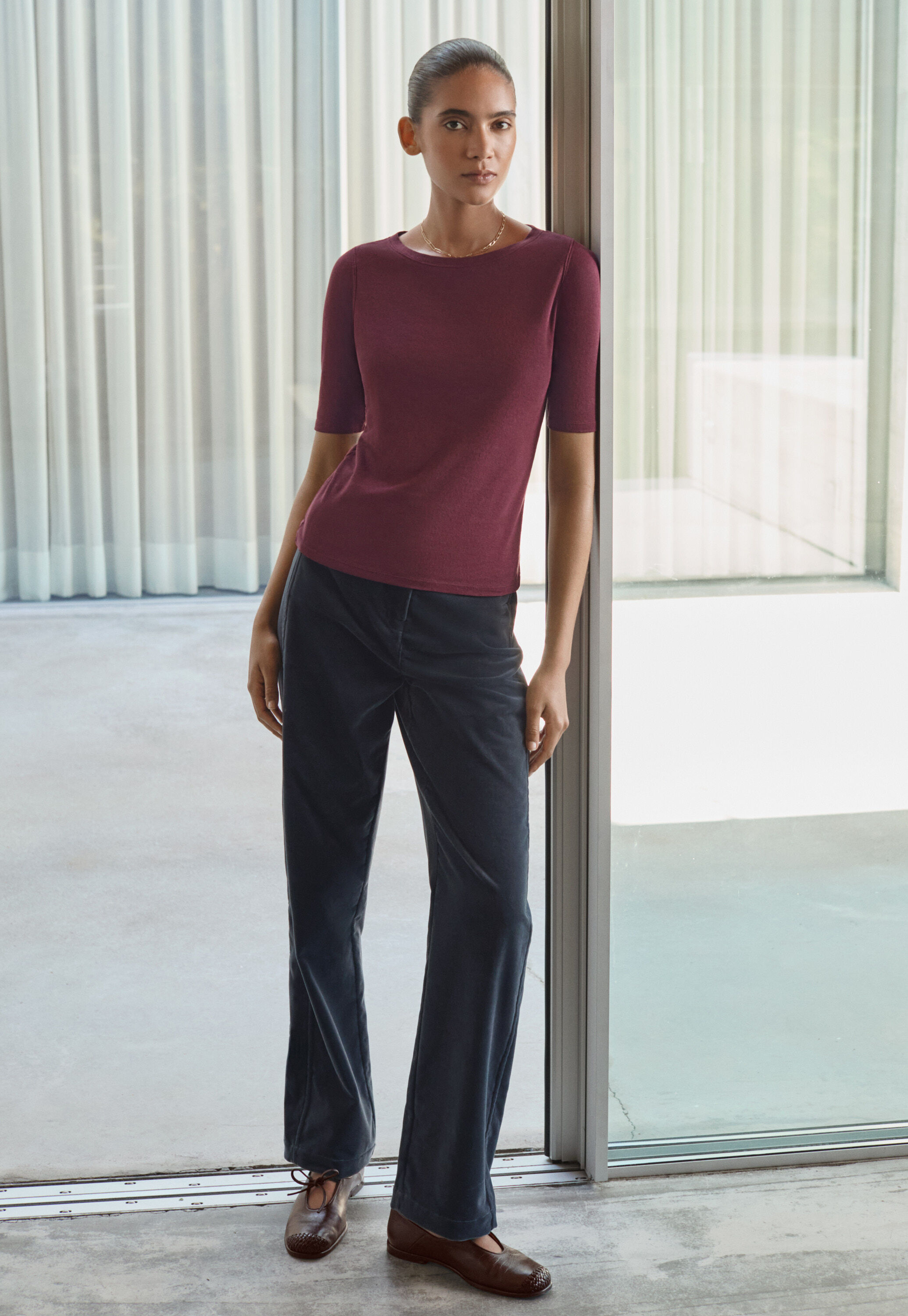 Straight-leg trousers