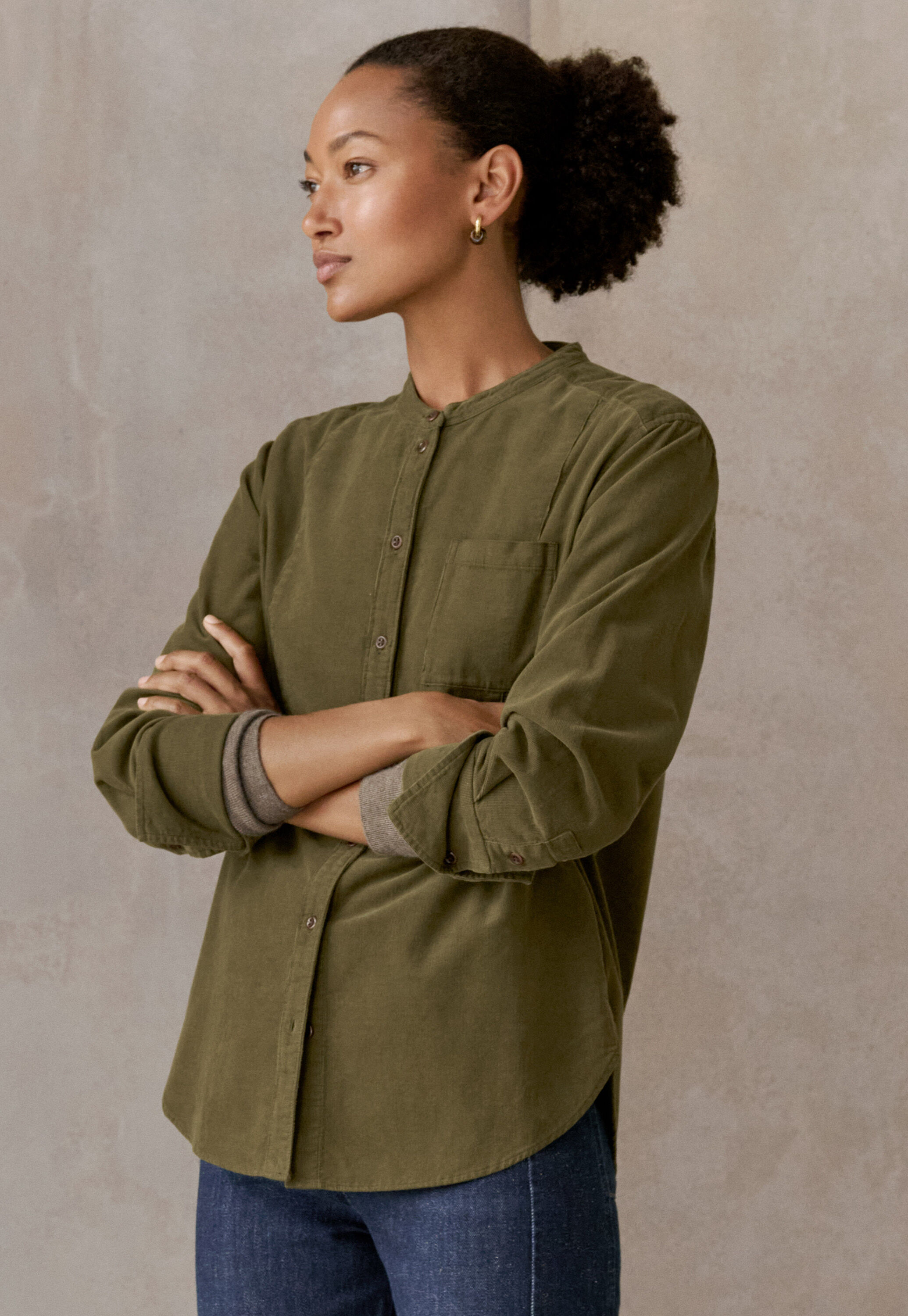 Fine-wale cord shirt
