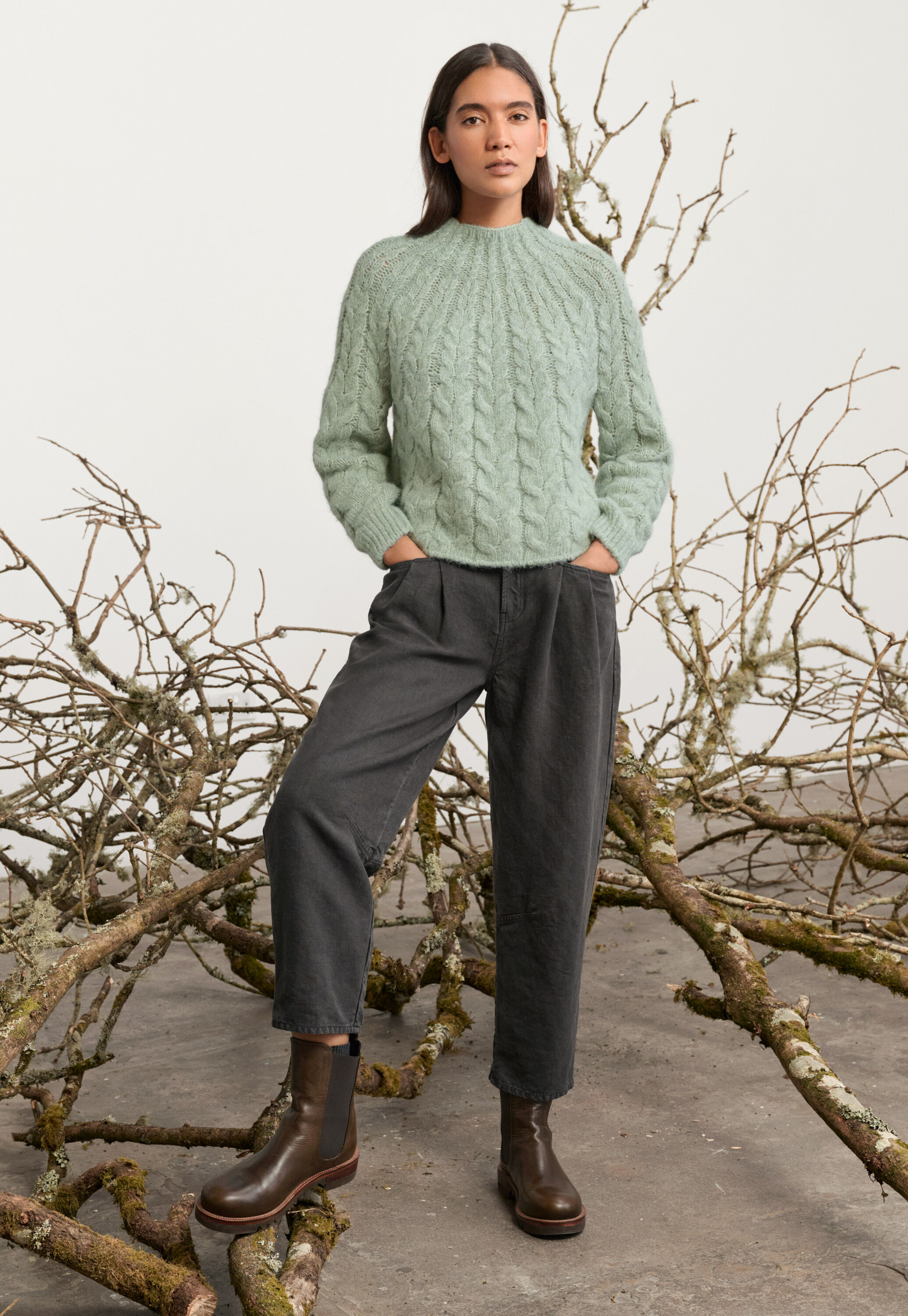 Tapered-leg trousers