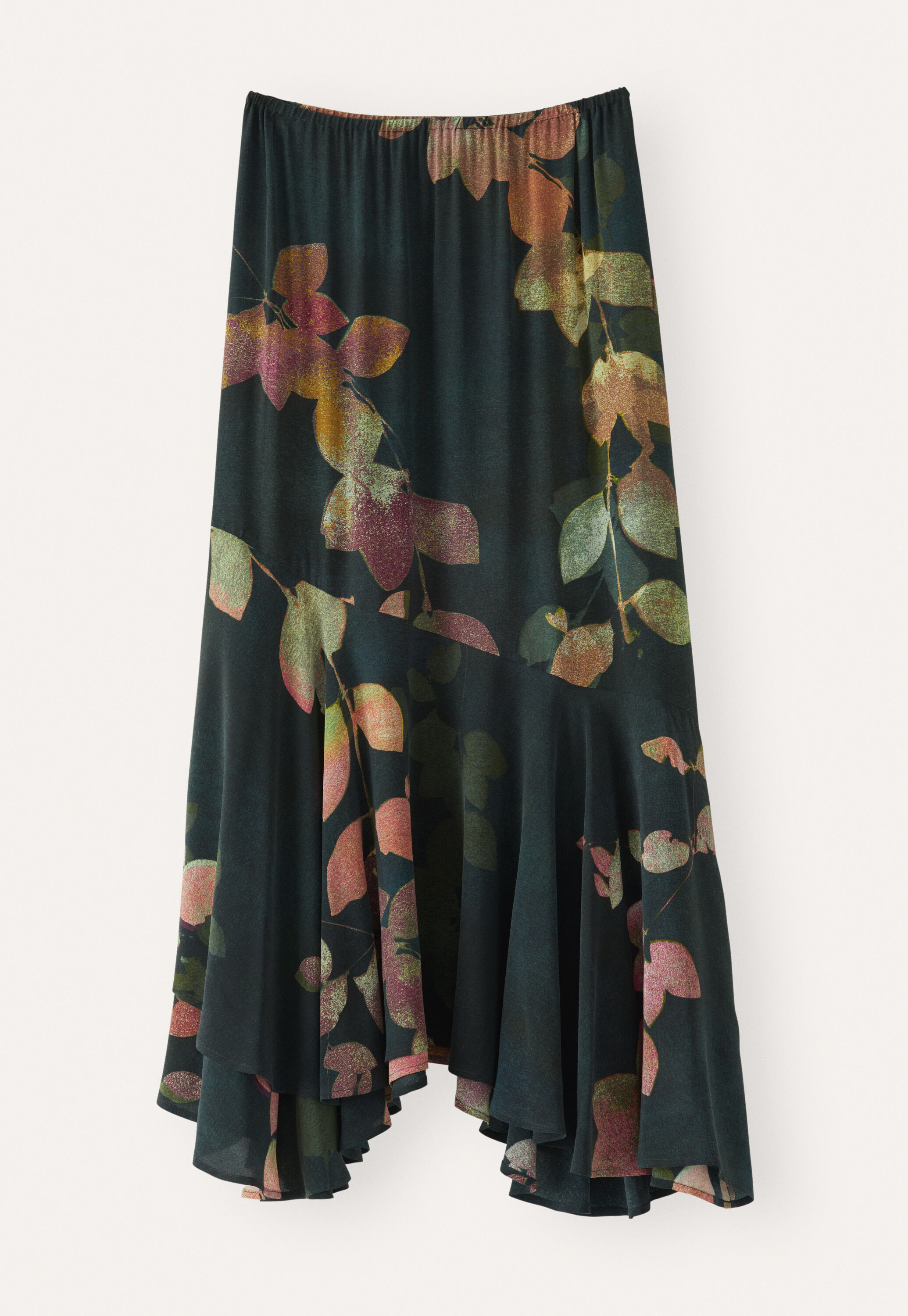 Asymmetric fluted hem skirt