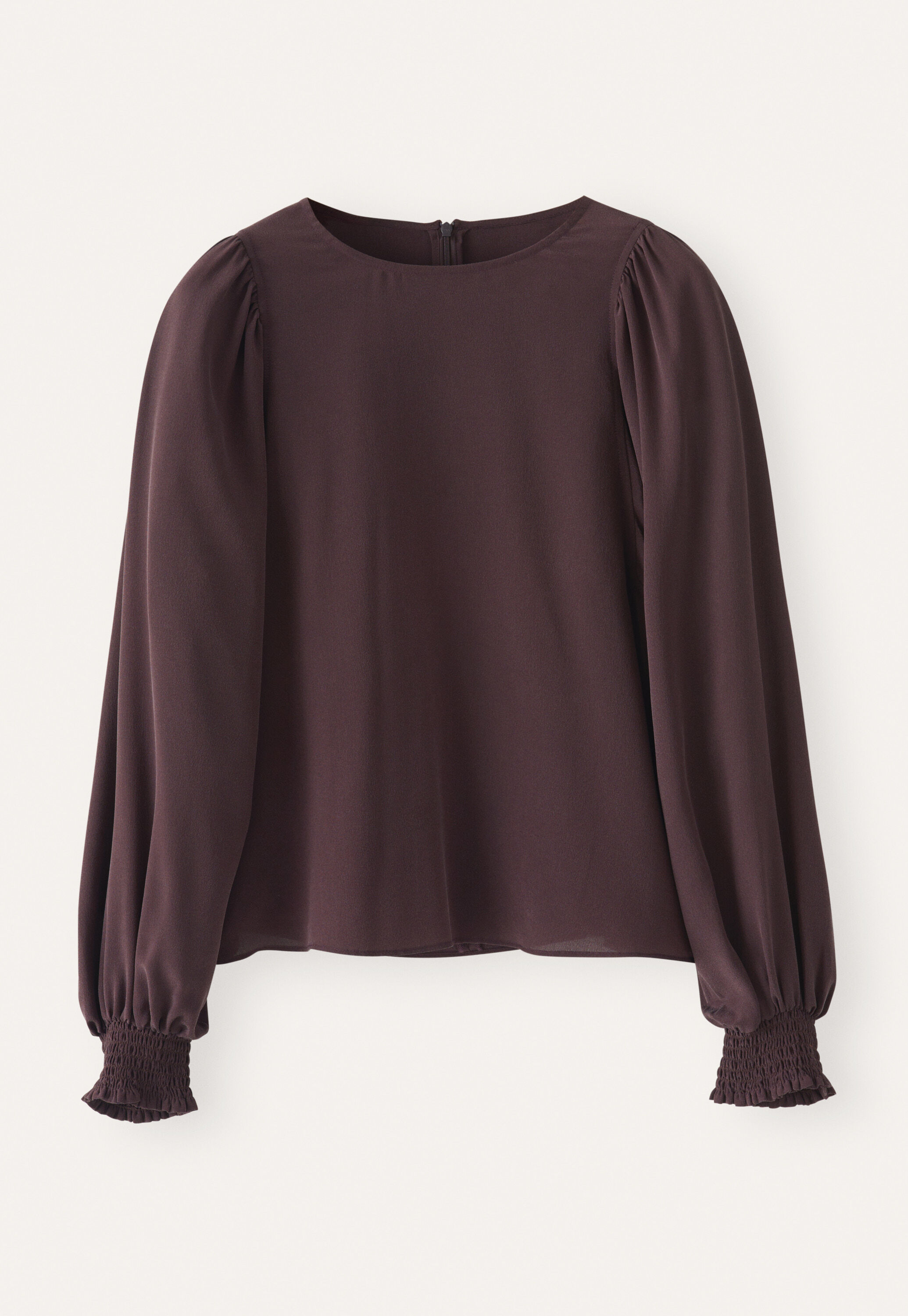 Gathered-sleeve blouse