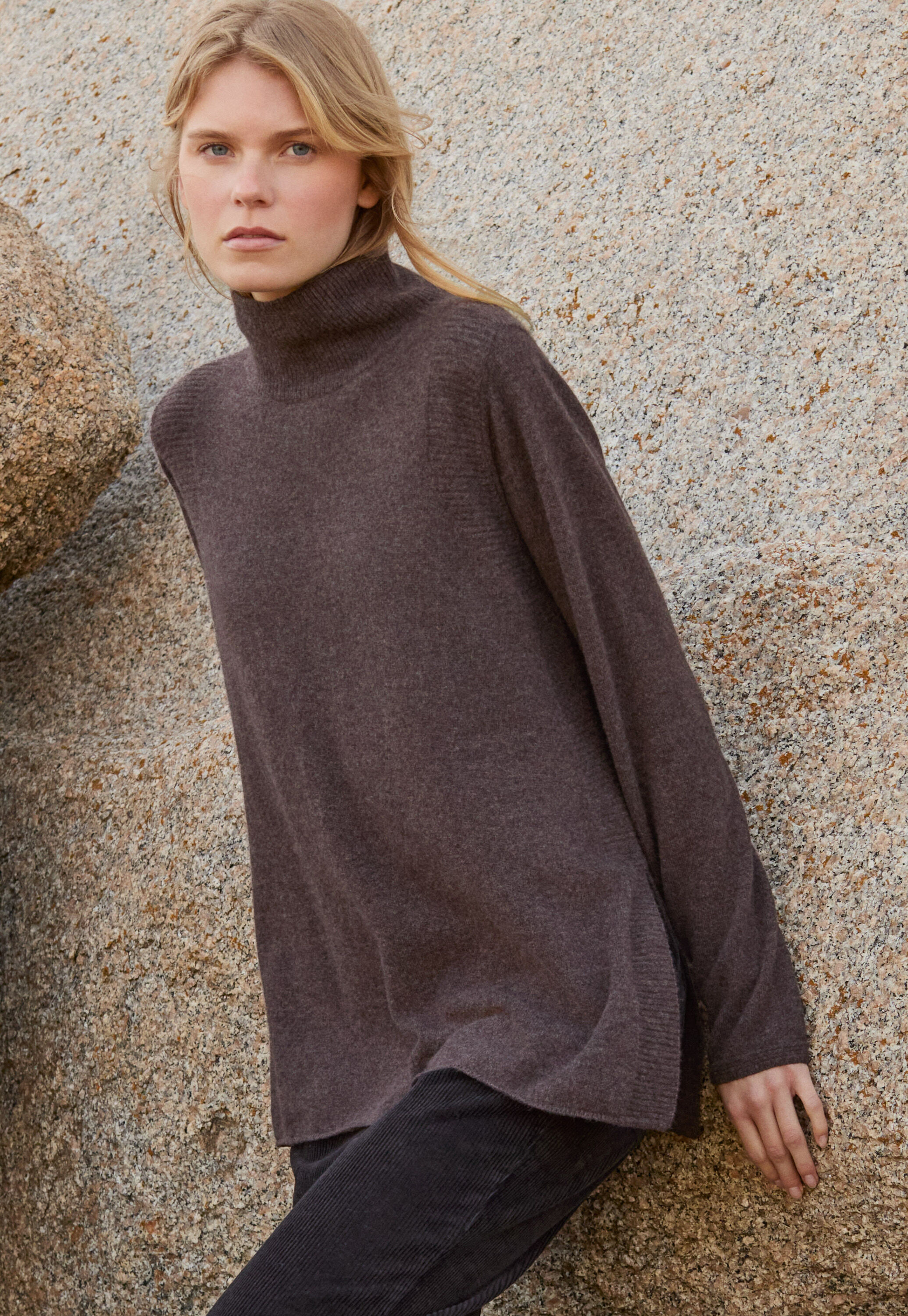 Round-neck sweater