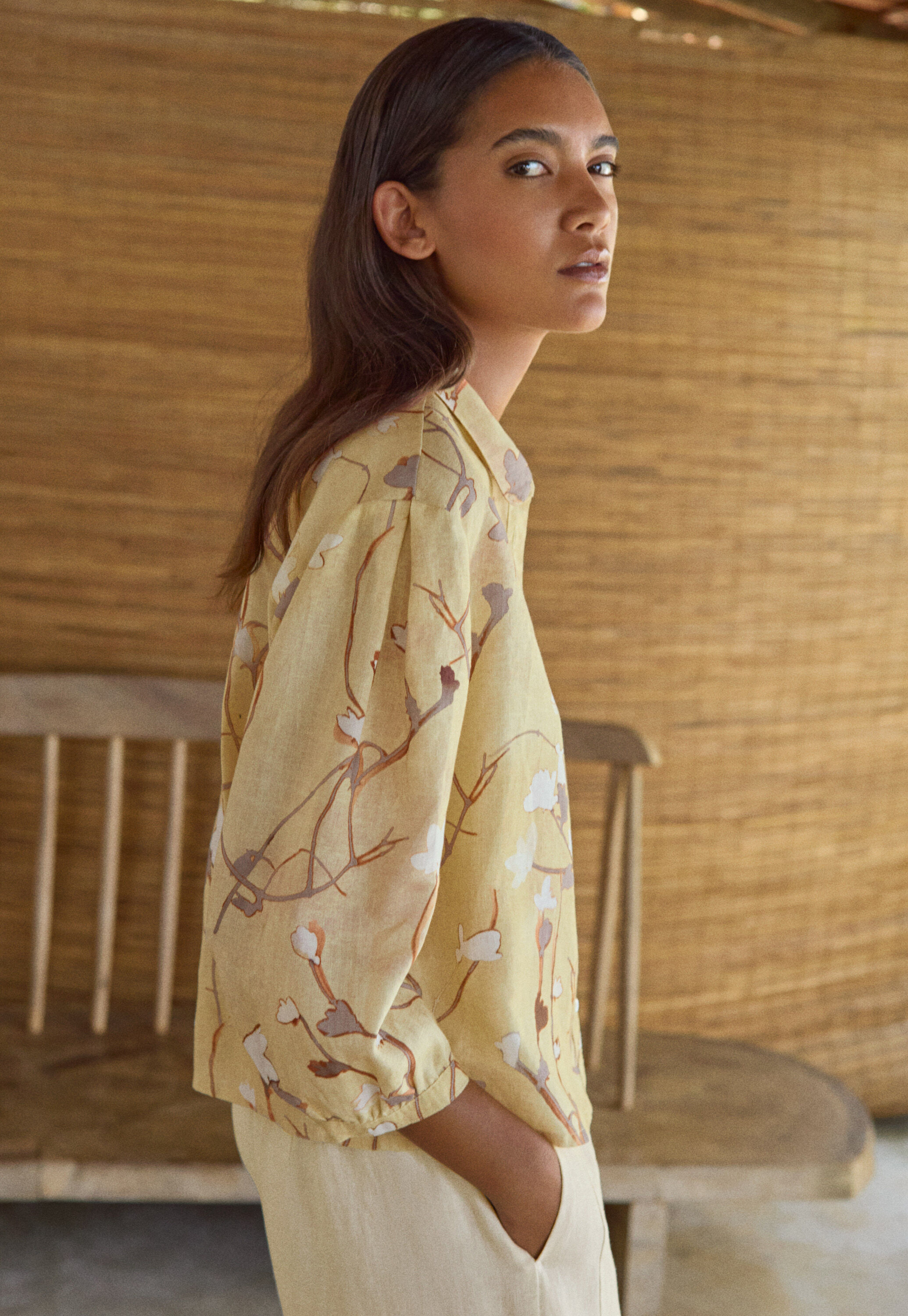 Printed pleat sleeve shirt