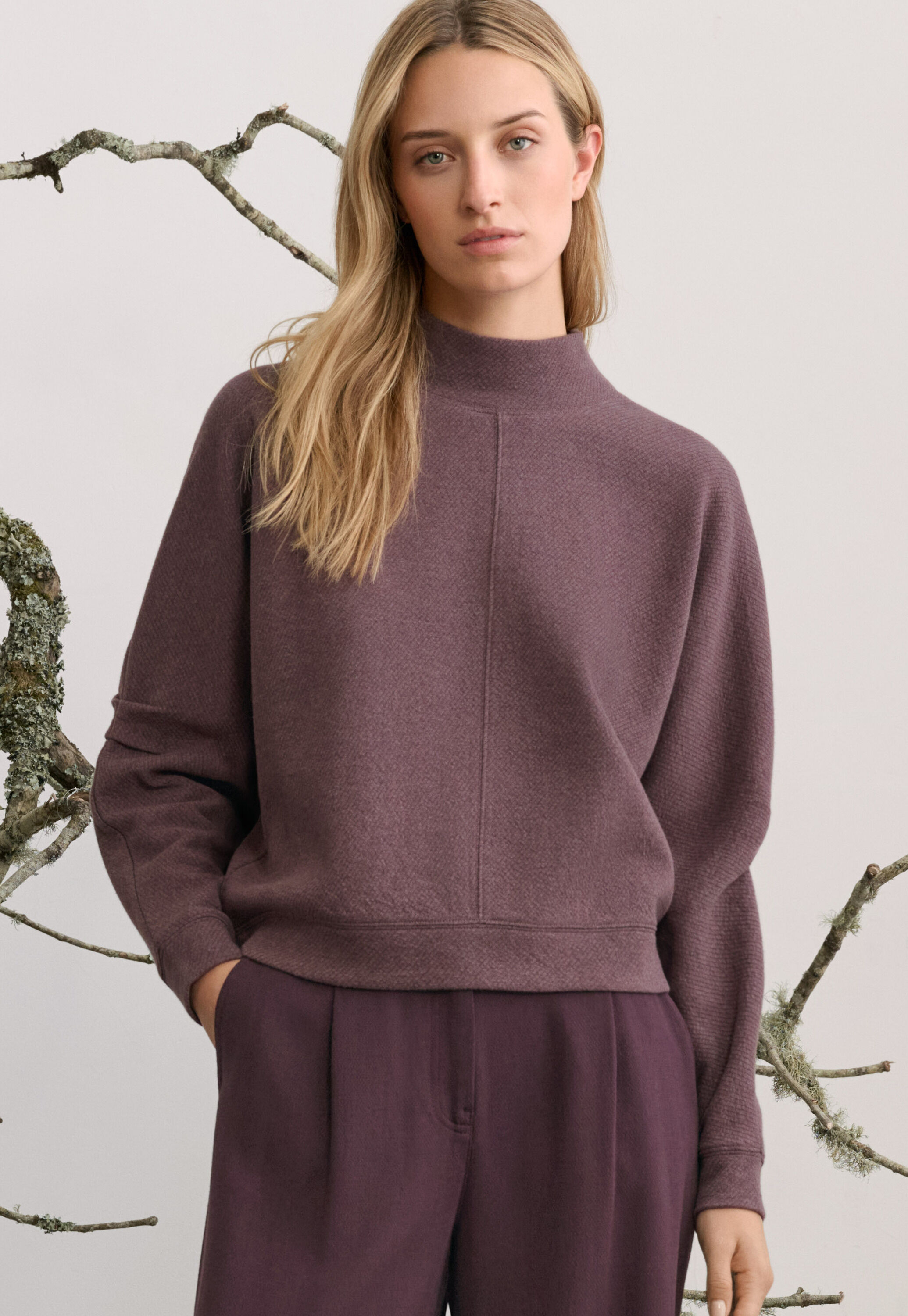 Tuck sleeve sweatshirt, Purple, large