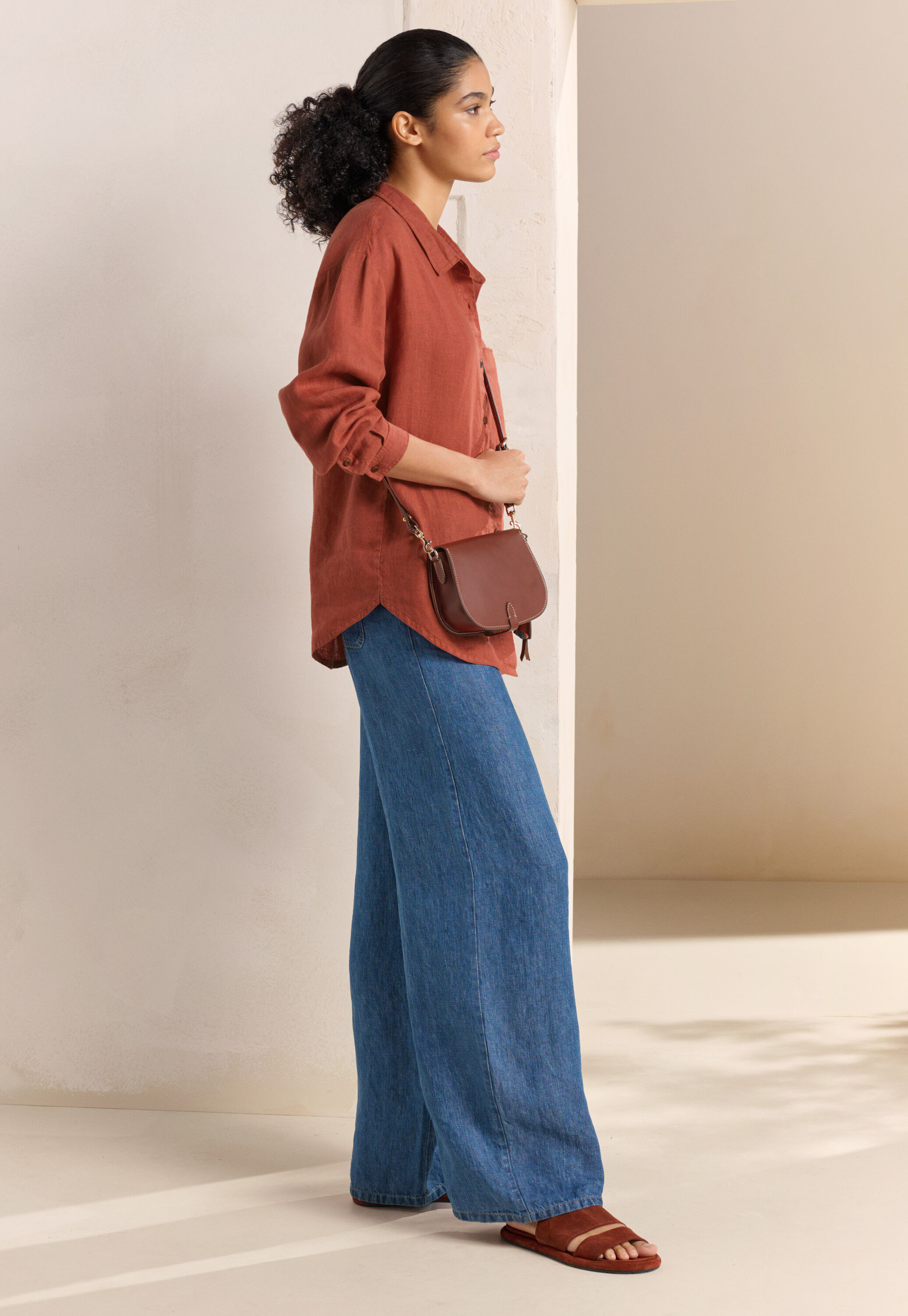 Indigo linen jeans